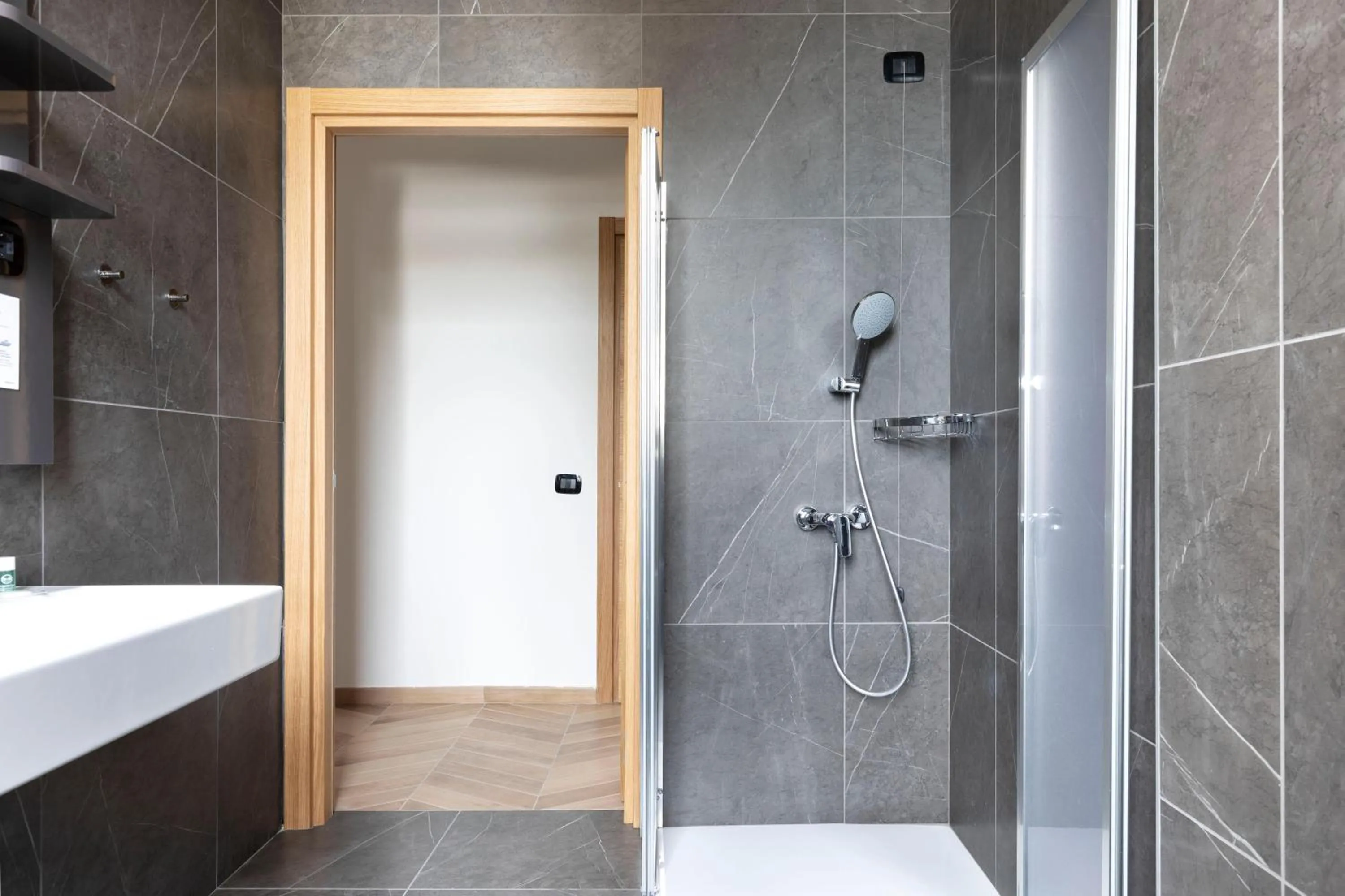 Bathroom in B&B Hotel Passo Tre Croci Cortina