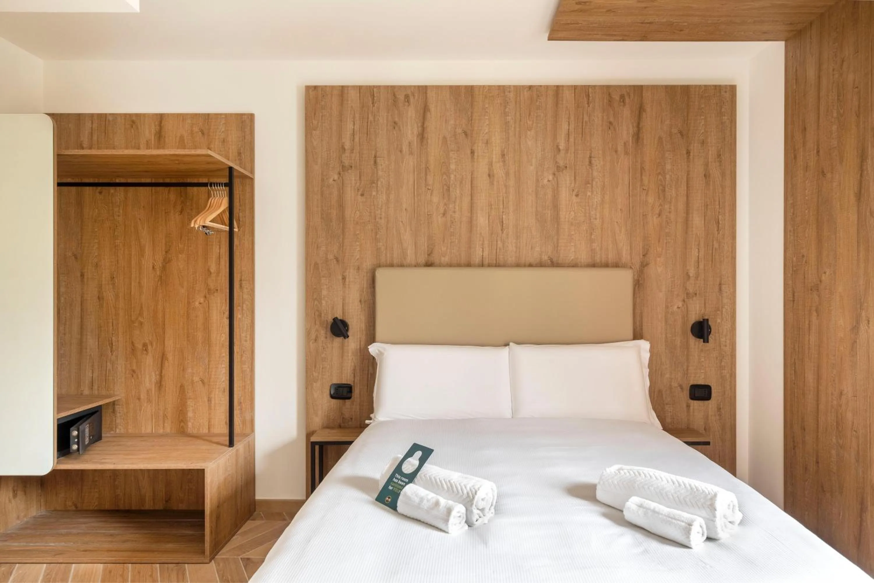 Photo of the whole room, Bed in B&B Hotel Passo Tre Croci Cortina