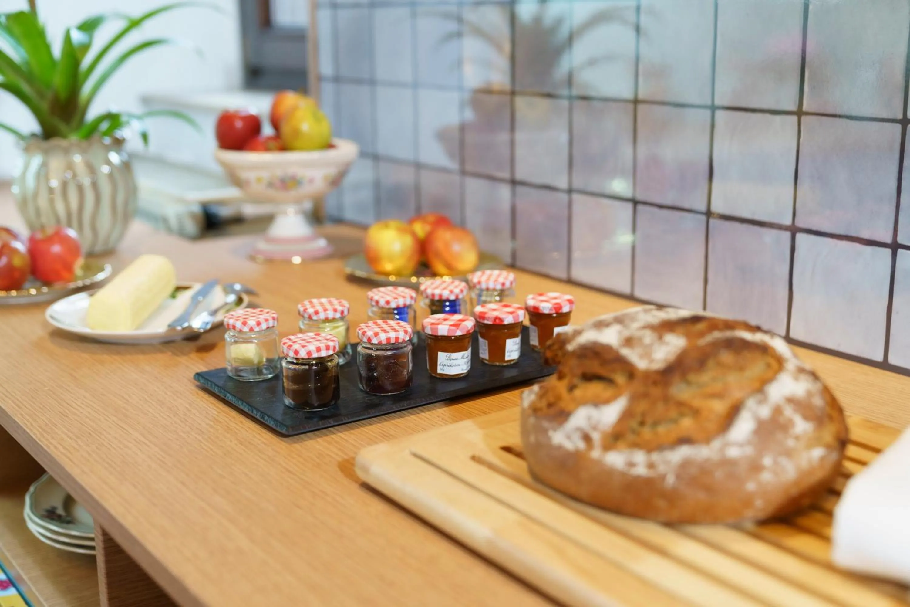 Breakfast in Tante ALMA's Mülheimer Hotel