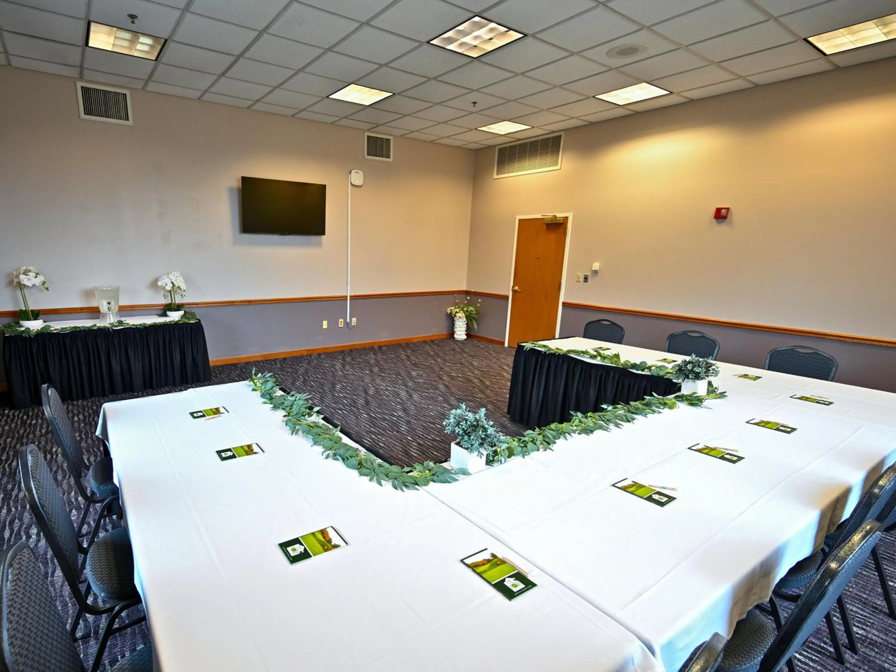 Meeting/conference room in Fort Harrison State Park Inn