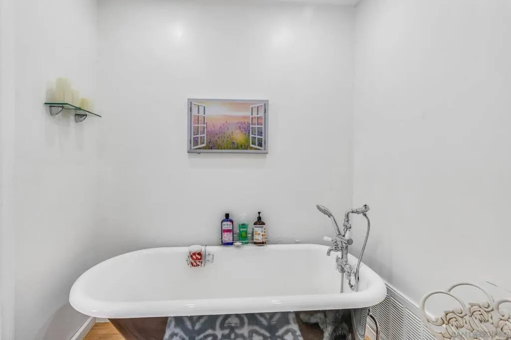 Bath in Pine Hills Cabin in Julian