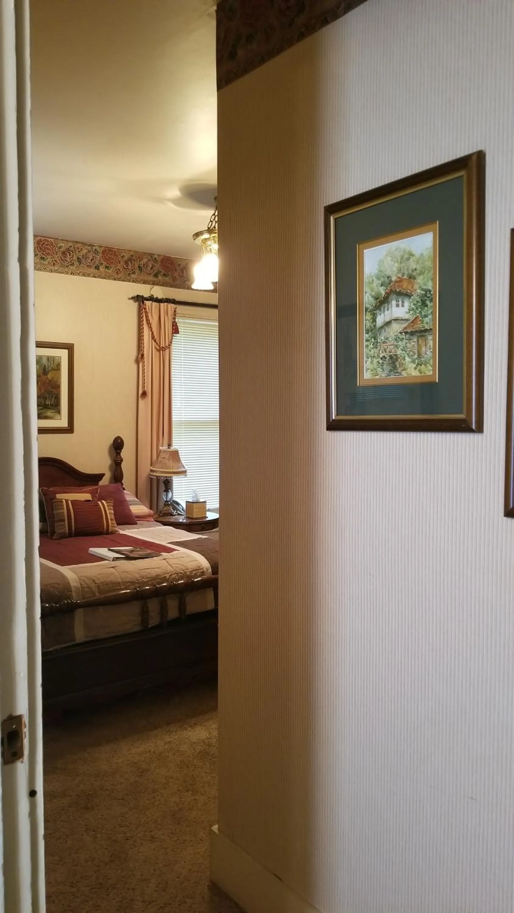 Bed in Old Northside Bed & Breakfast