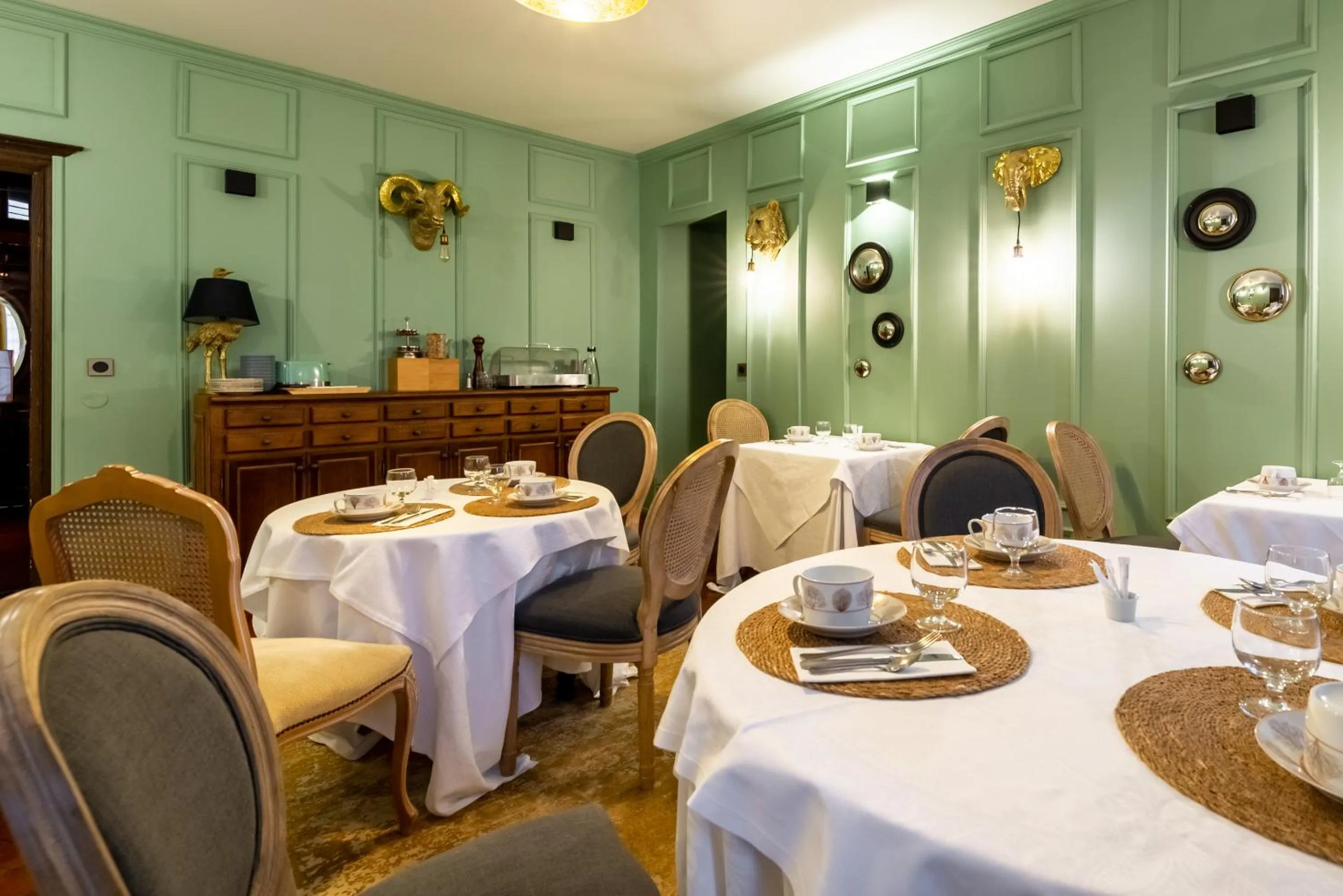 Breakfast in Chez Camille