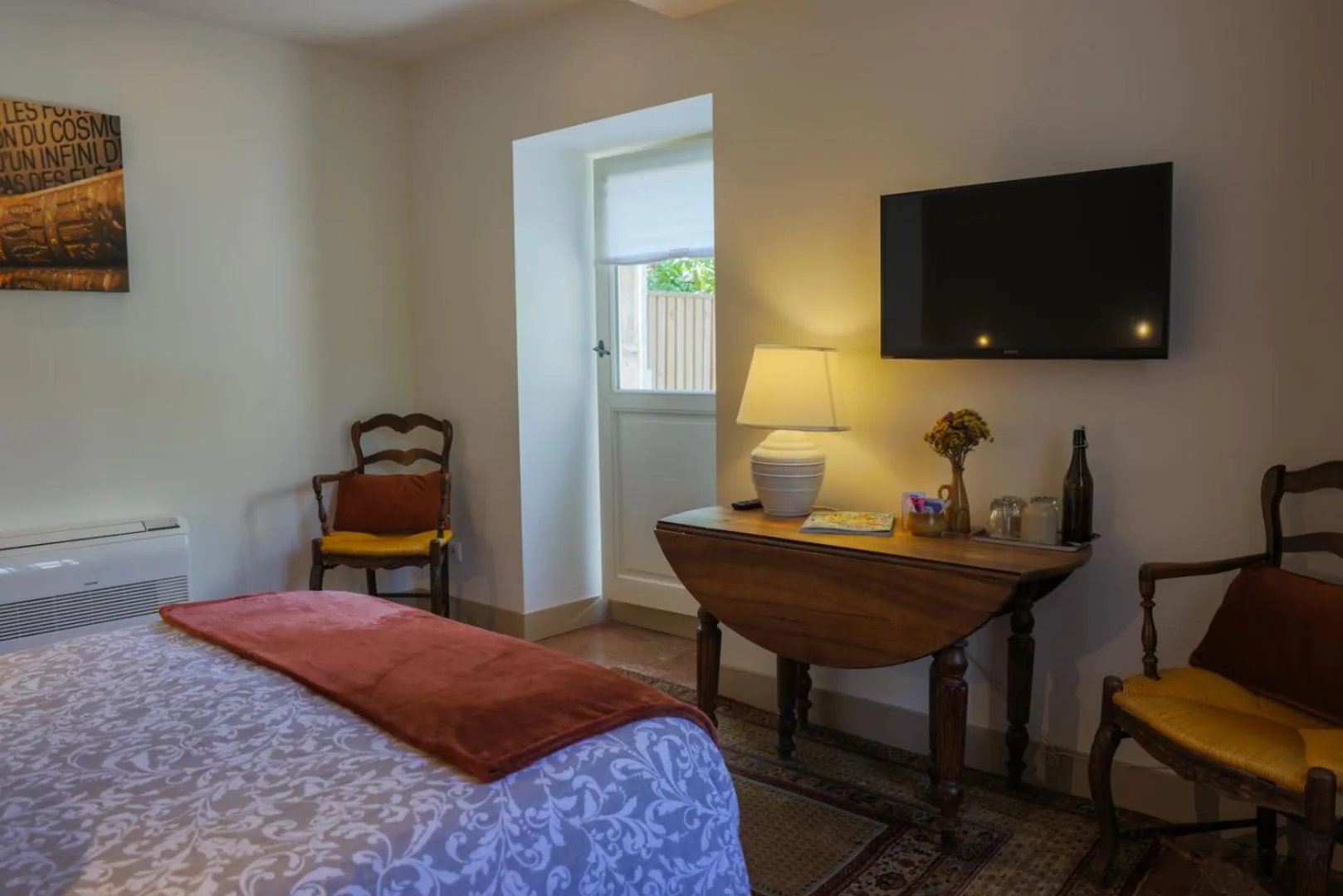 TV and multimedia, Bed in Clos Ceres