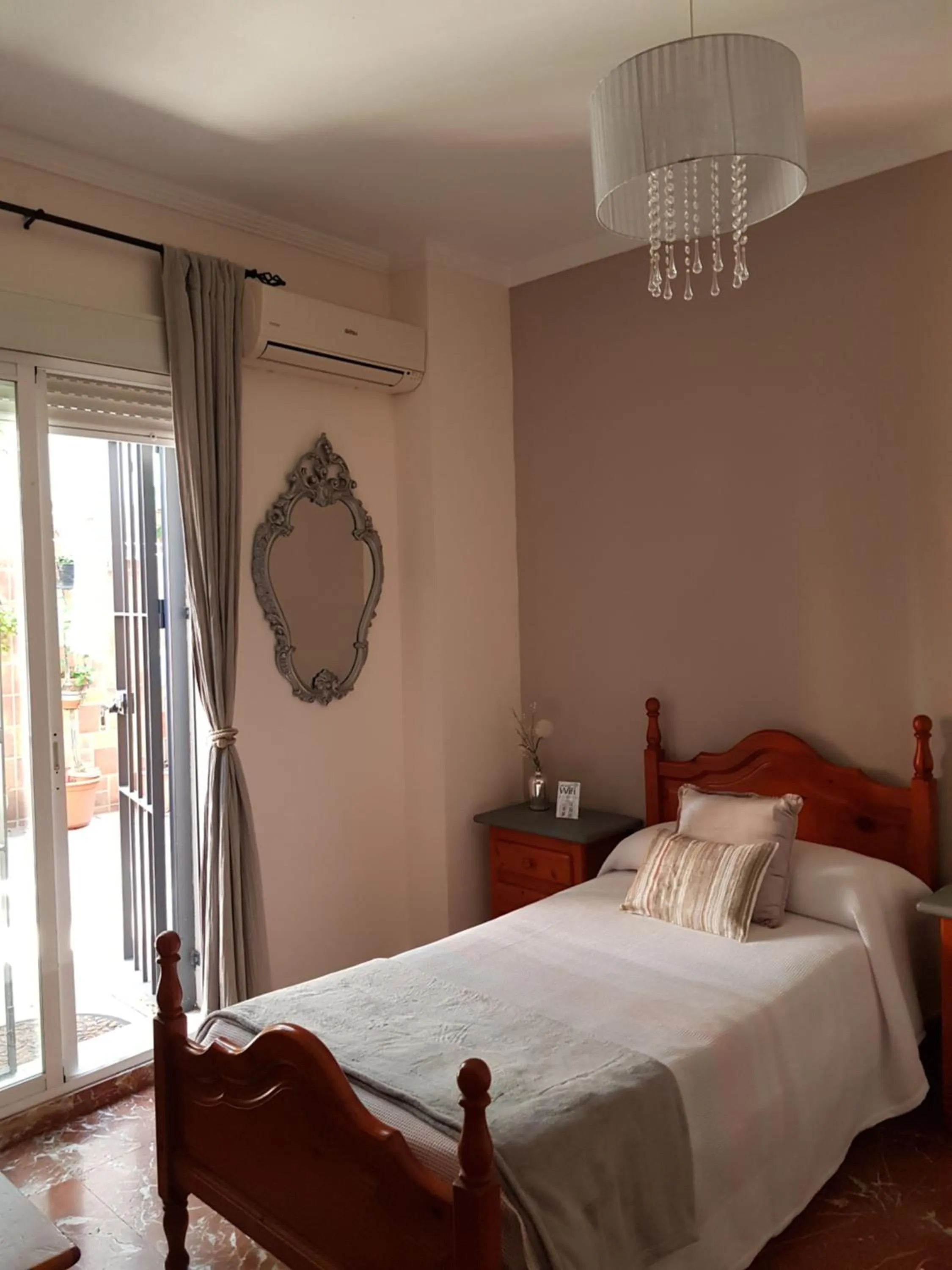 Bathroom, Bed in Pension La Vega