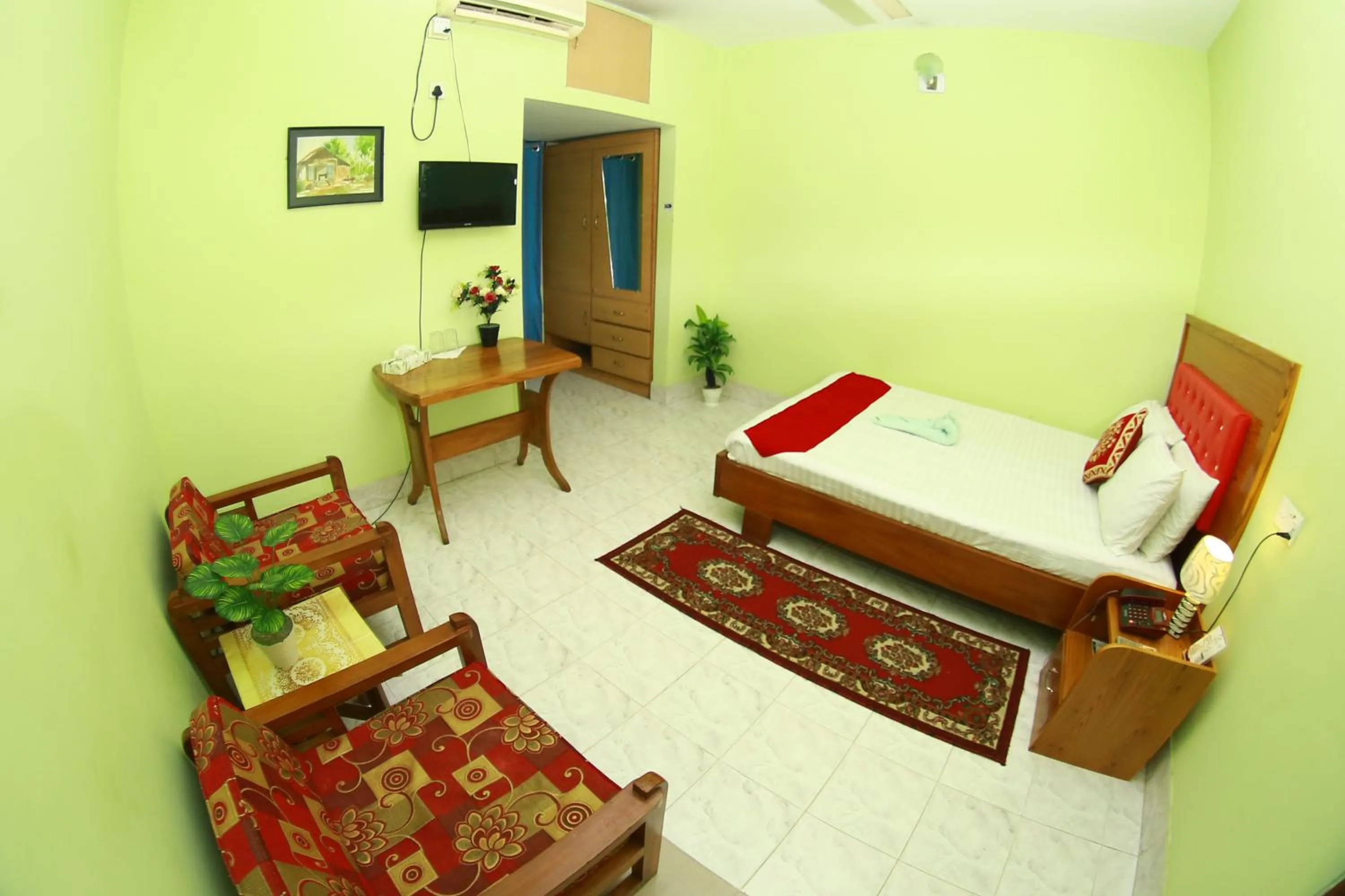 Bed in Hotel Farmis Garden