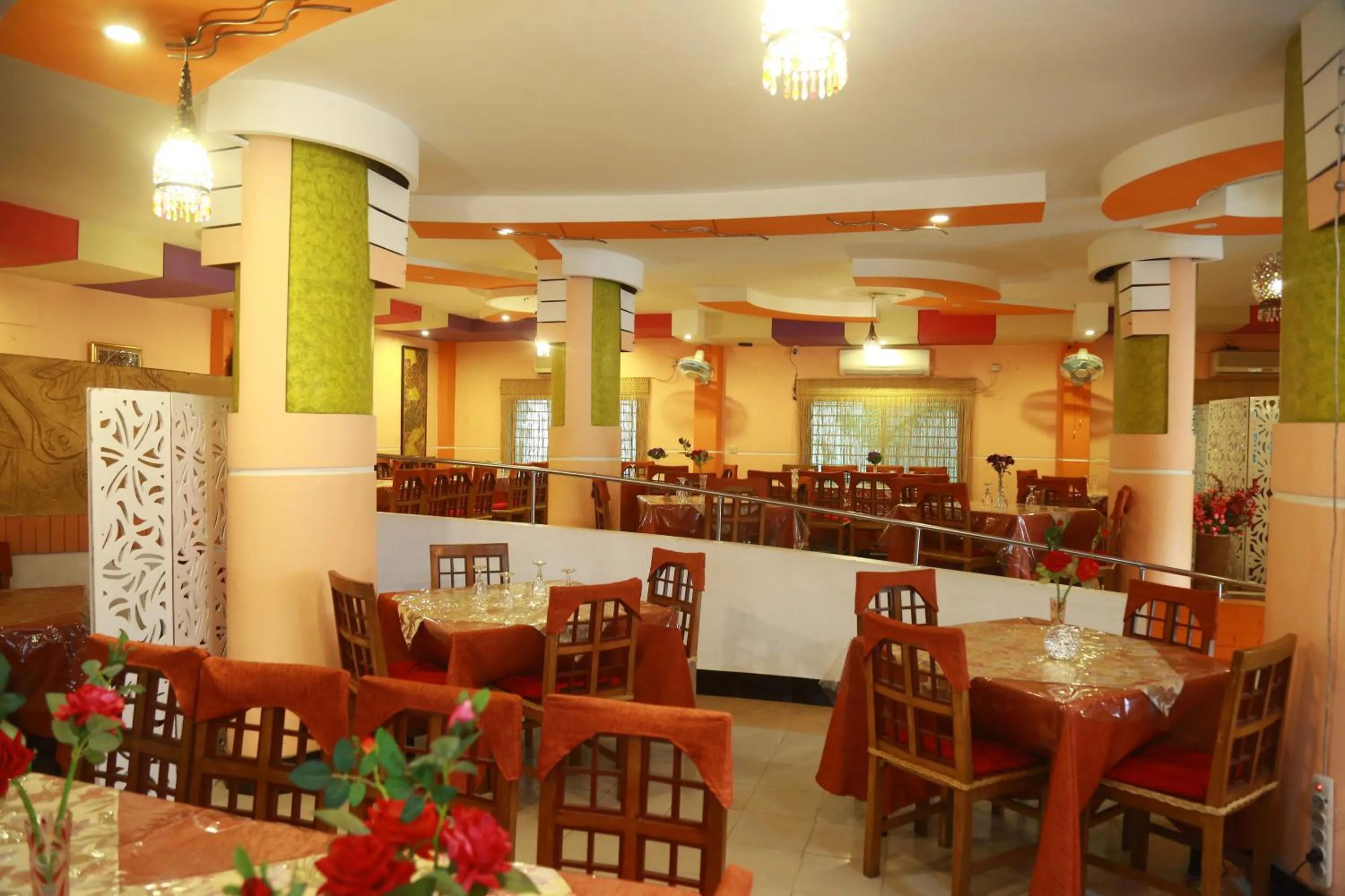 Meals in Hotel Farmis Garden