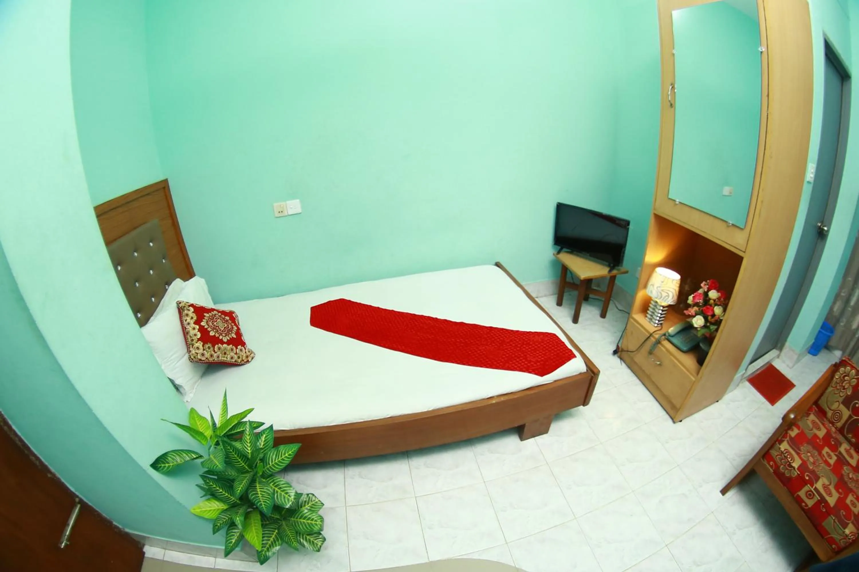 Bed in Hotel Farmis Garden
