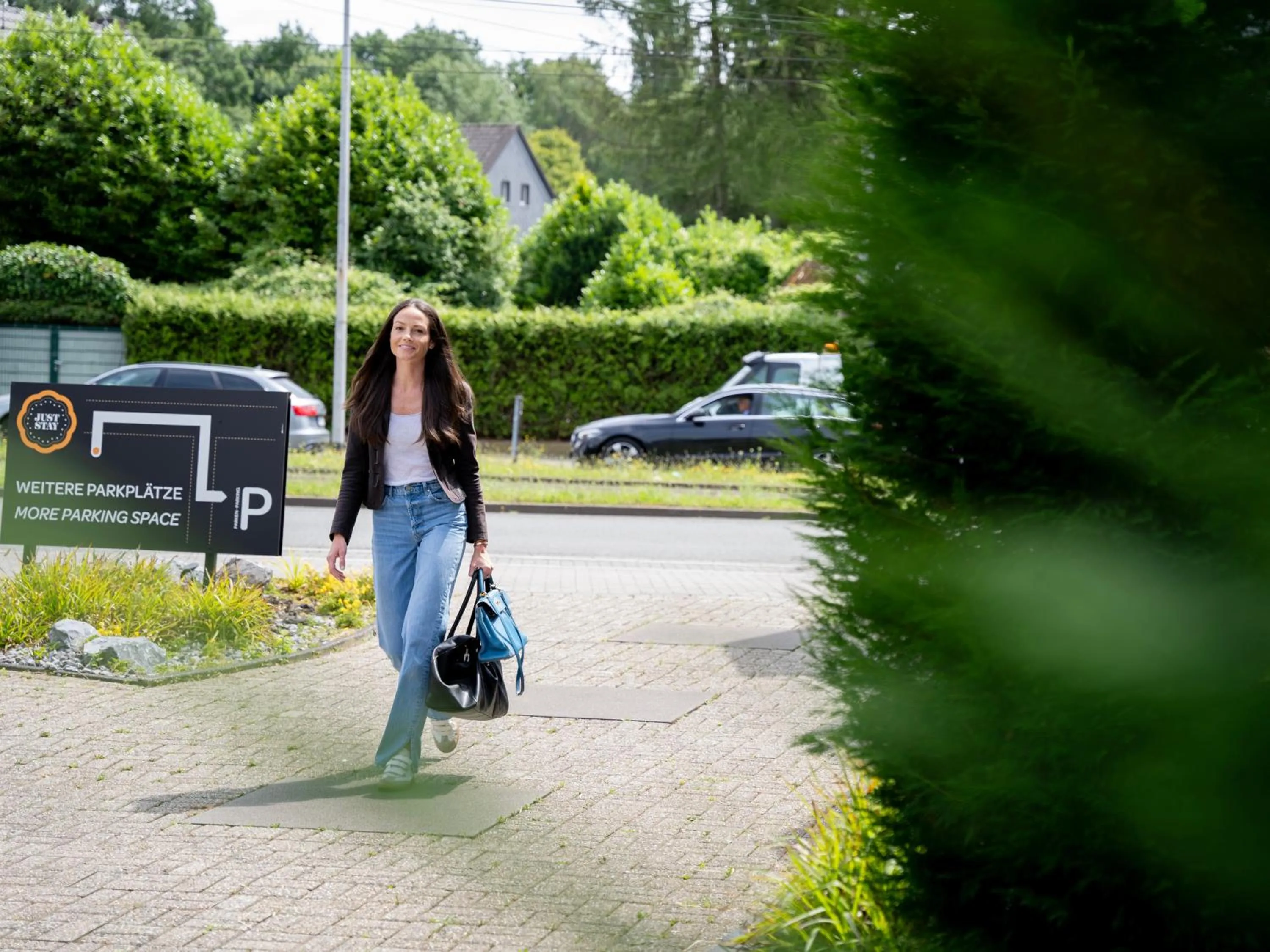 Facade/entrance in JustStay Mülheim Hotel & Apartments
