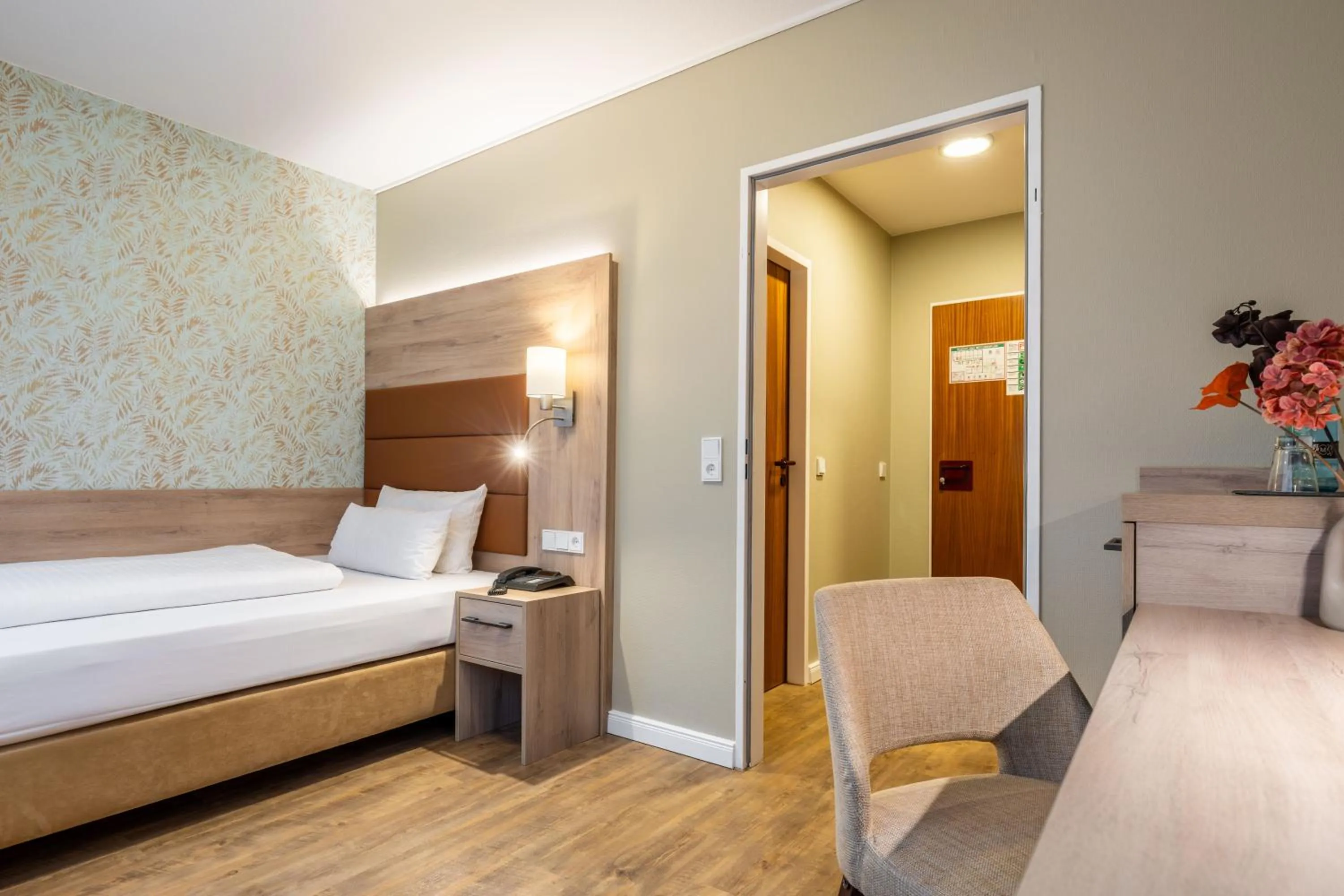 Photo of the whole room, Bed in Hotel Engel