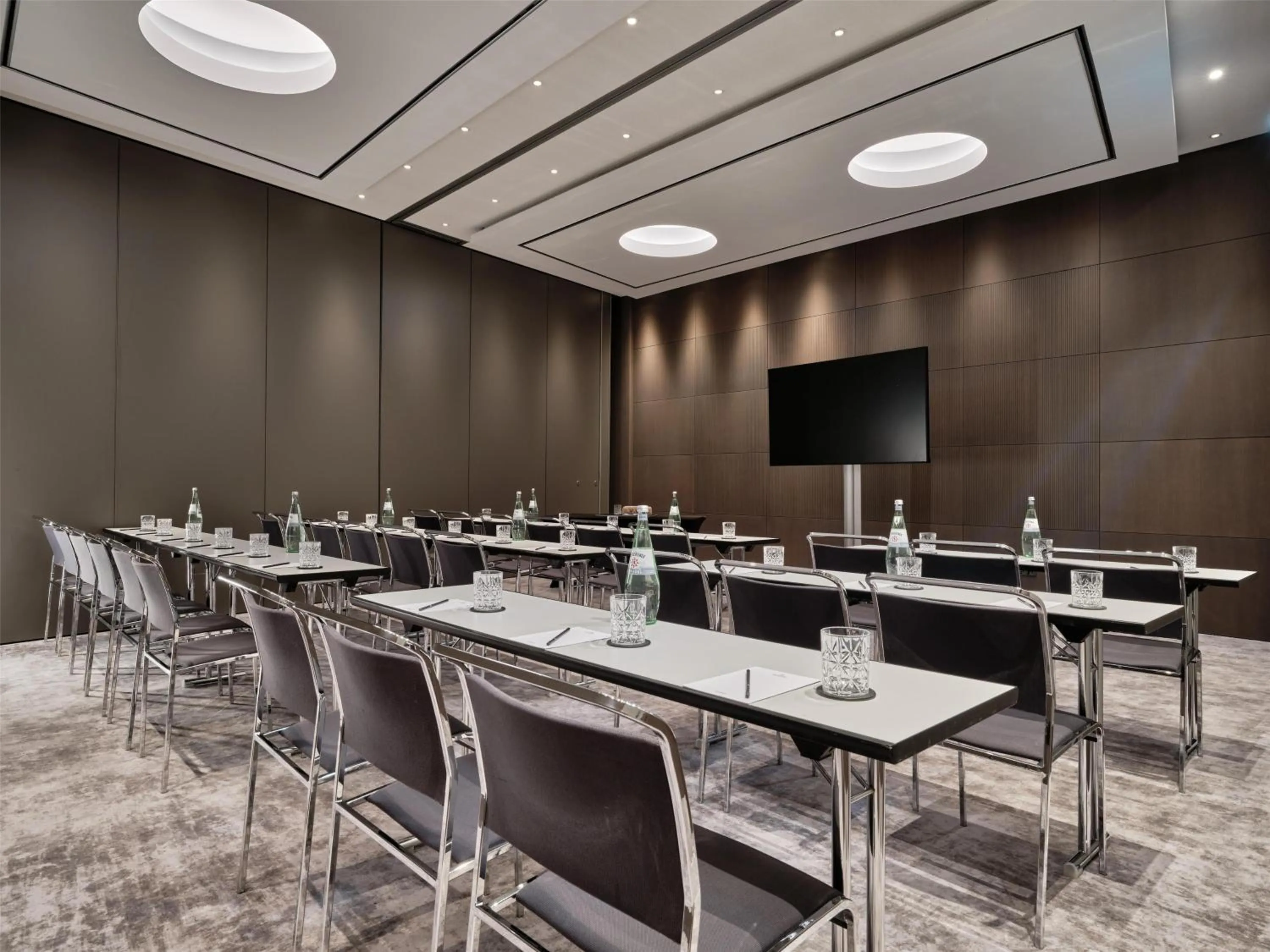Meeting/conference room in Radisson Collection Hotel, Berlin