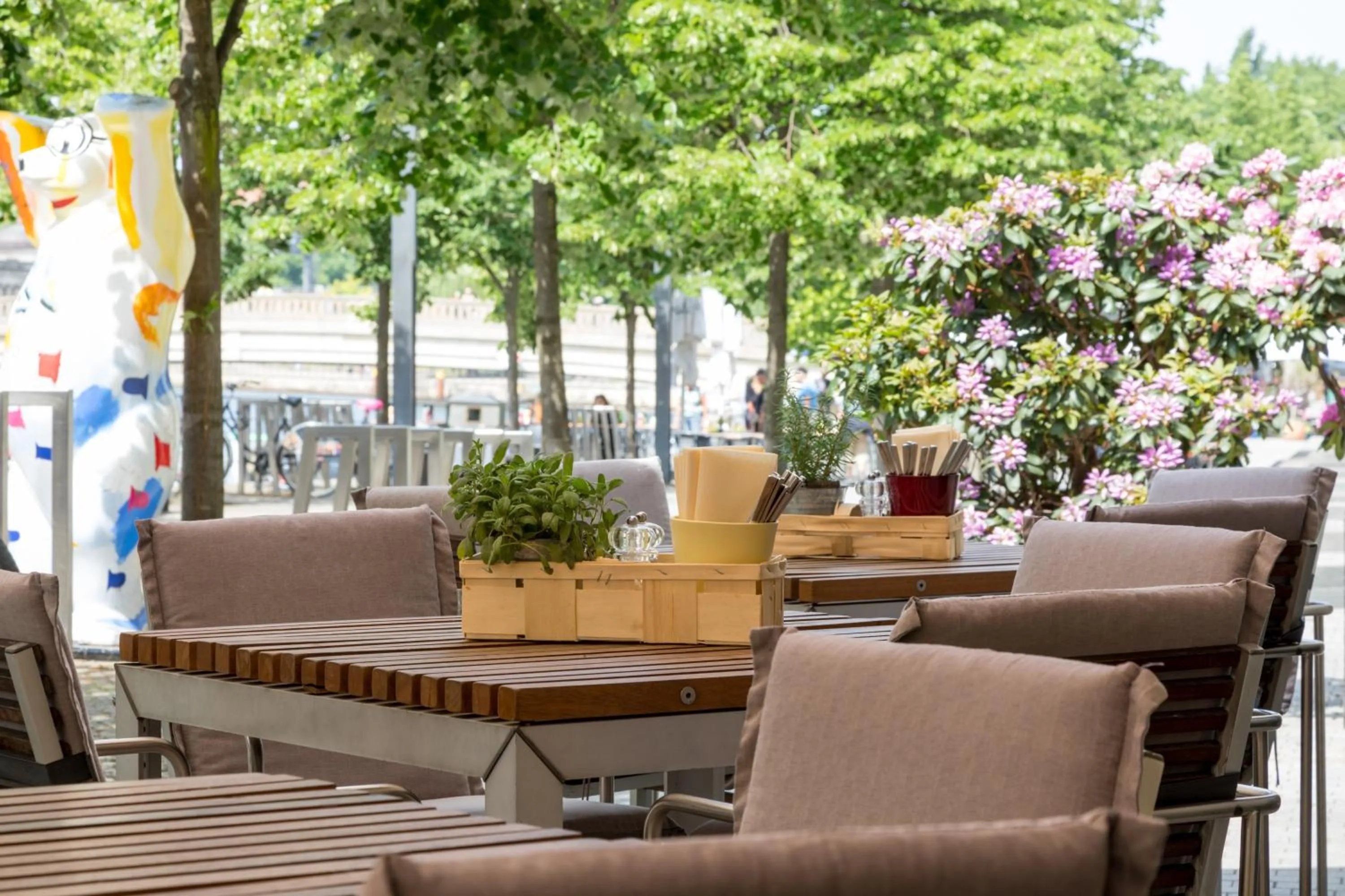 Restaurant/places to eat in Radisson Collection Hotel, Berlin