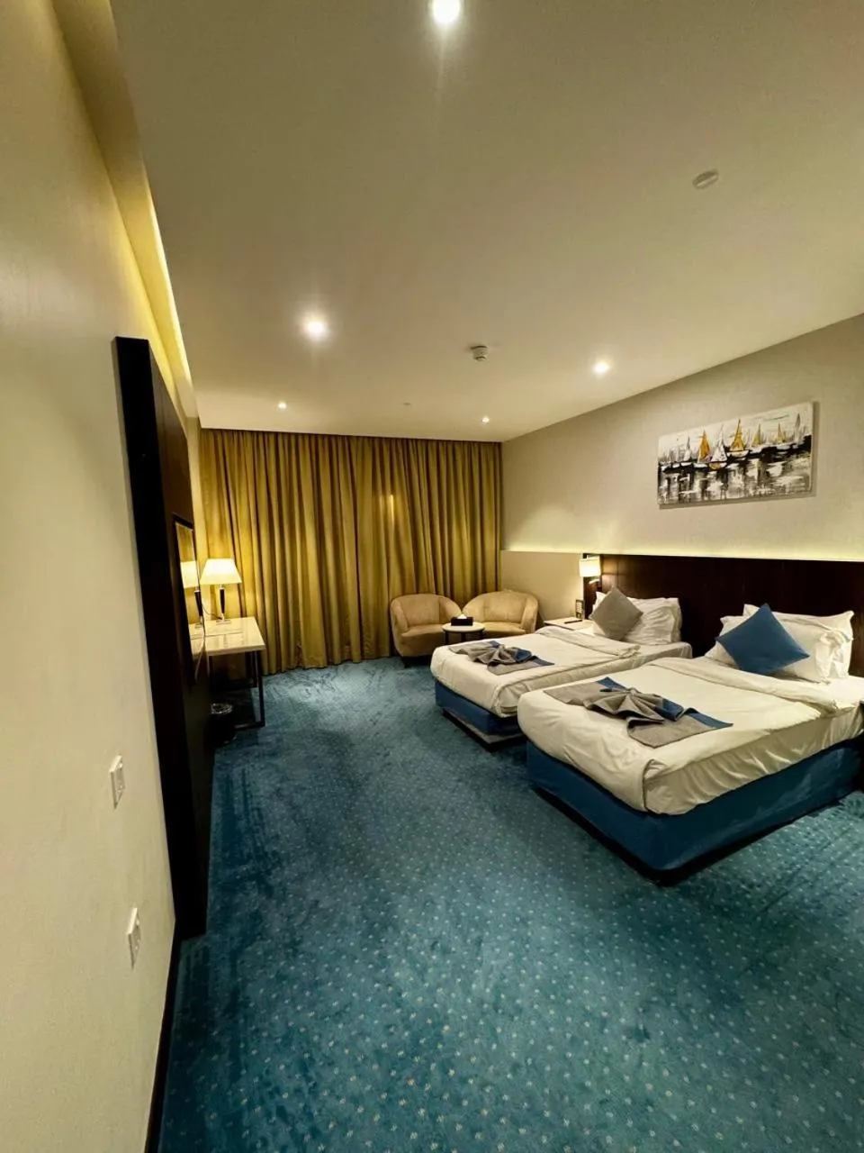 Bedroom, Bed in Coupard Hotel