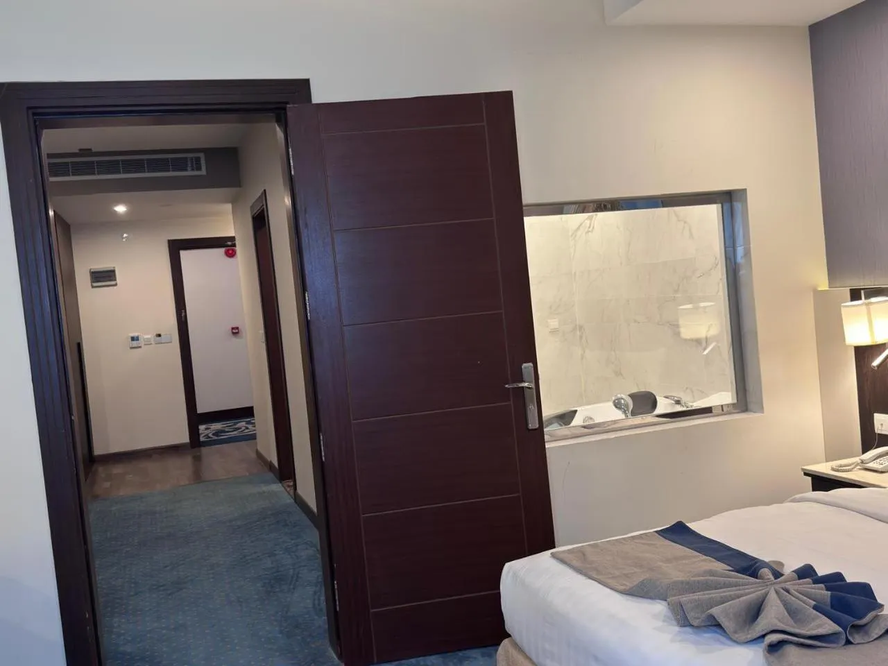 Bedroom, Bed in Coupard Hotel