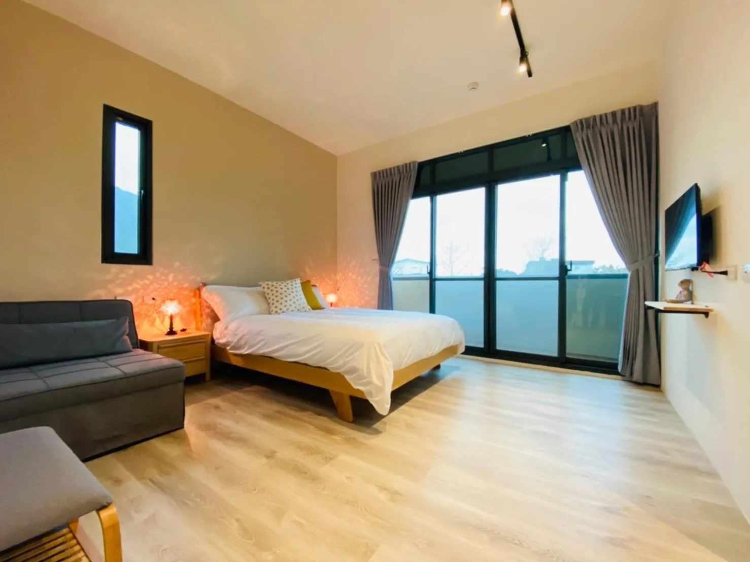 Bed in J.W Manbo Taroko