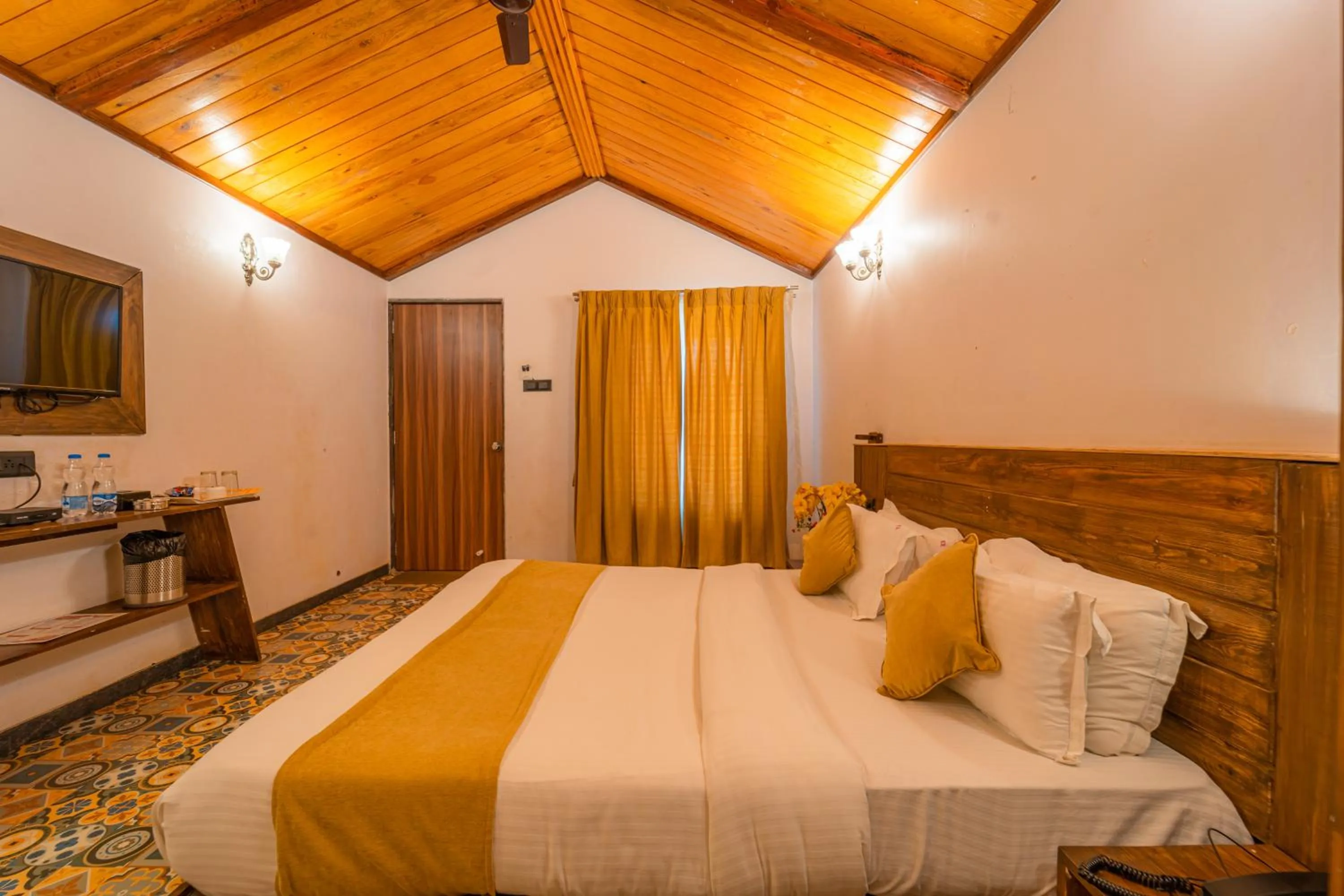 Photo of the whole room, Bed in Red Button Resort