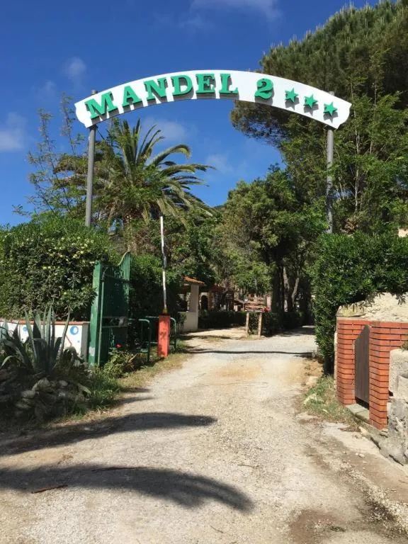 Property logo or sign in Mandel 2 Residence by Mandel club