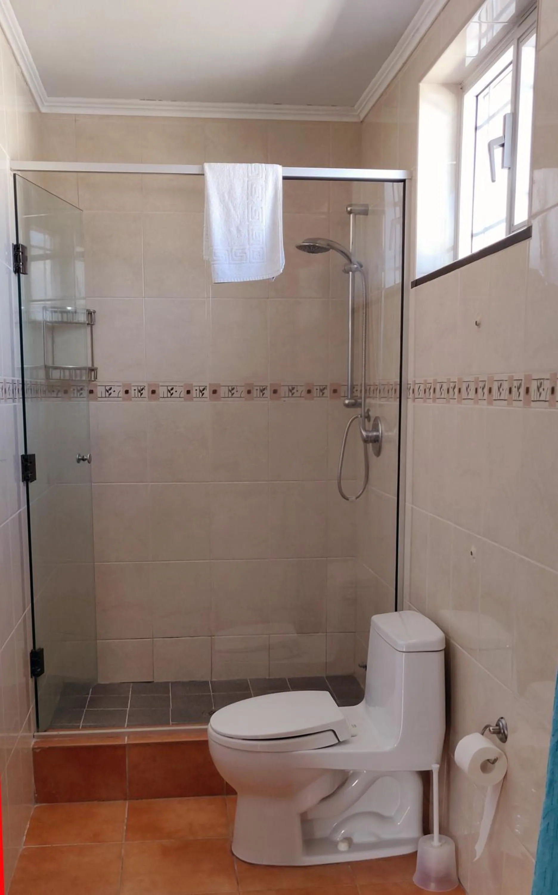 Shower in Rainbow Guest House