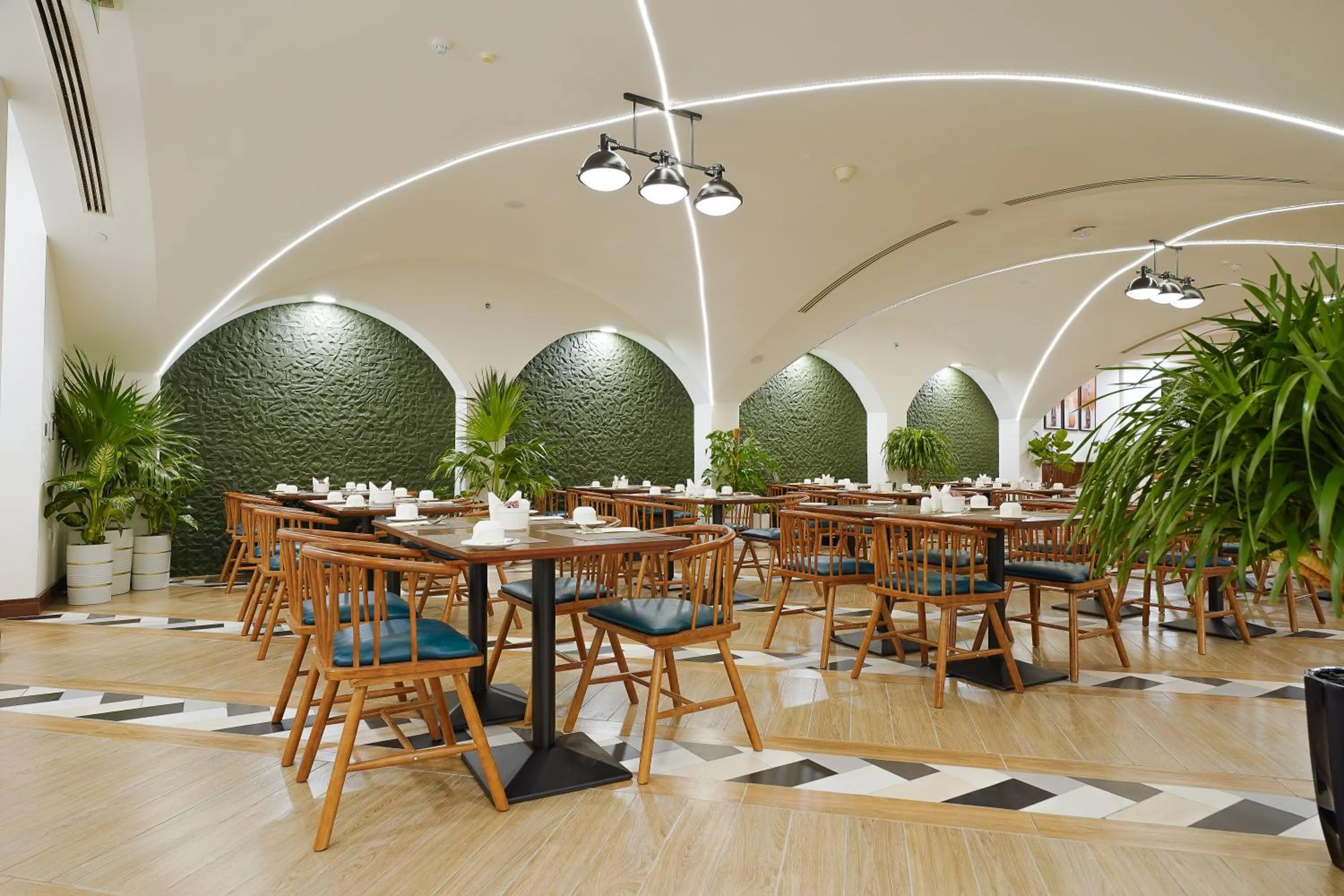 Restaurant/places to eat in Blue Beach Tower The Walk JBR