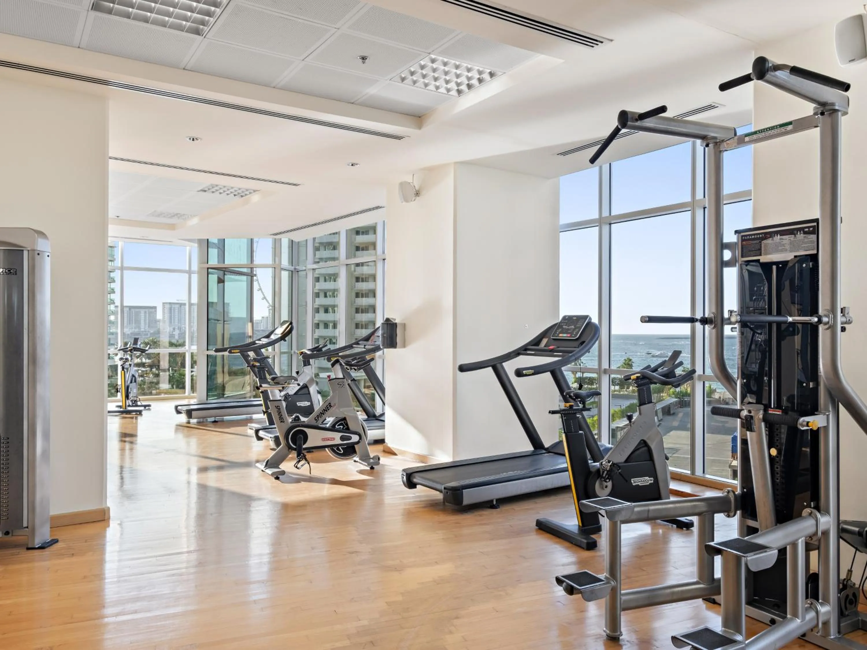 Fitness centre/facilities in Blue Beach Tower The Walk JBR