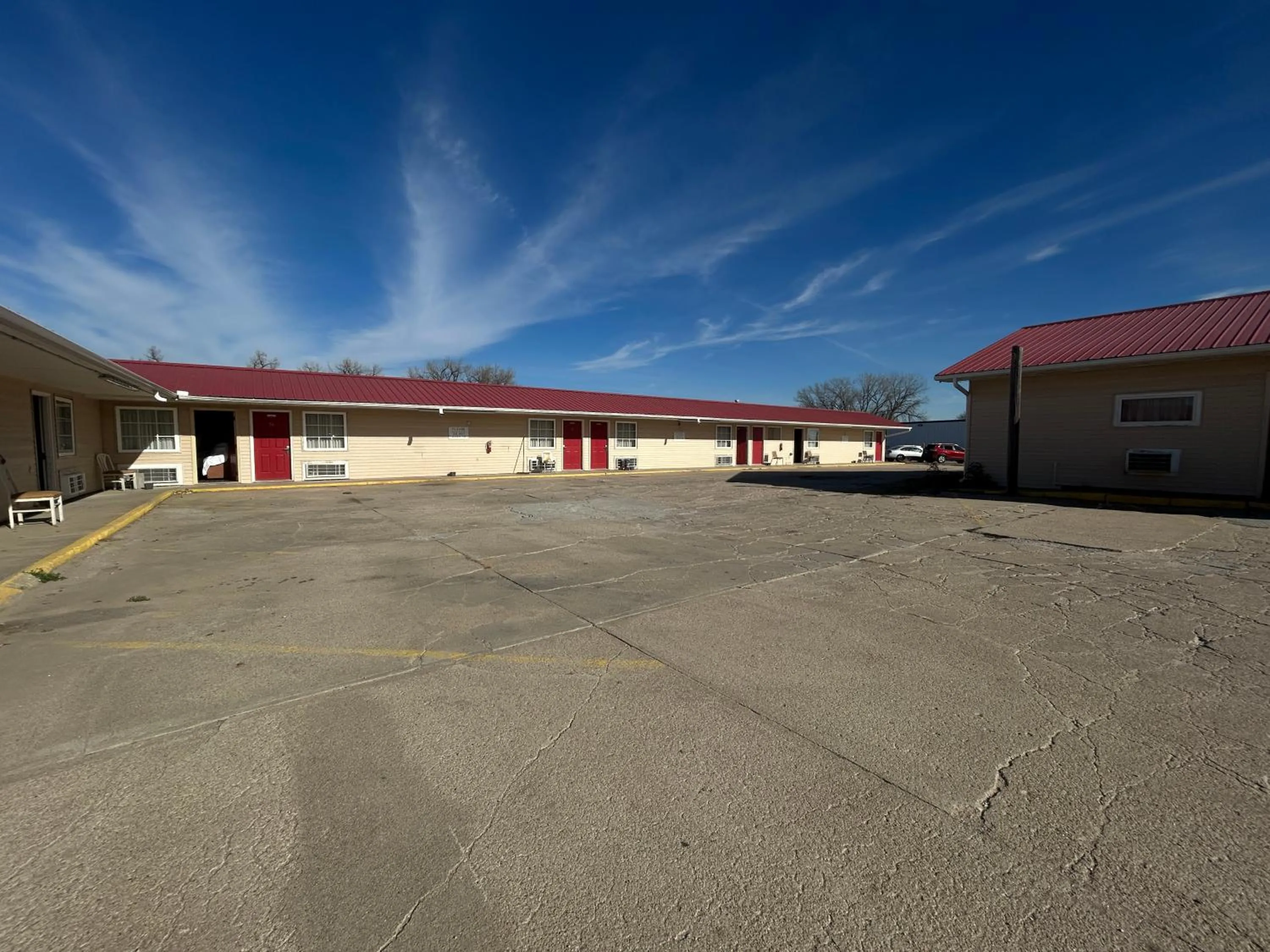 Facade/entrance in Big 12 Motel Broken Bow NE