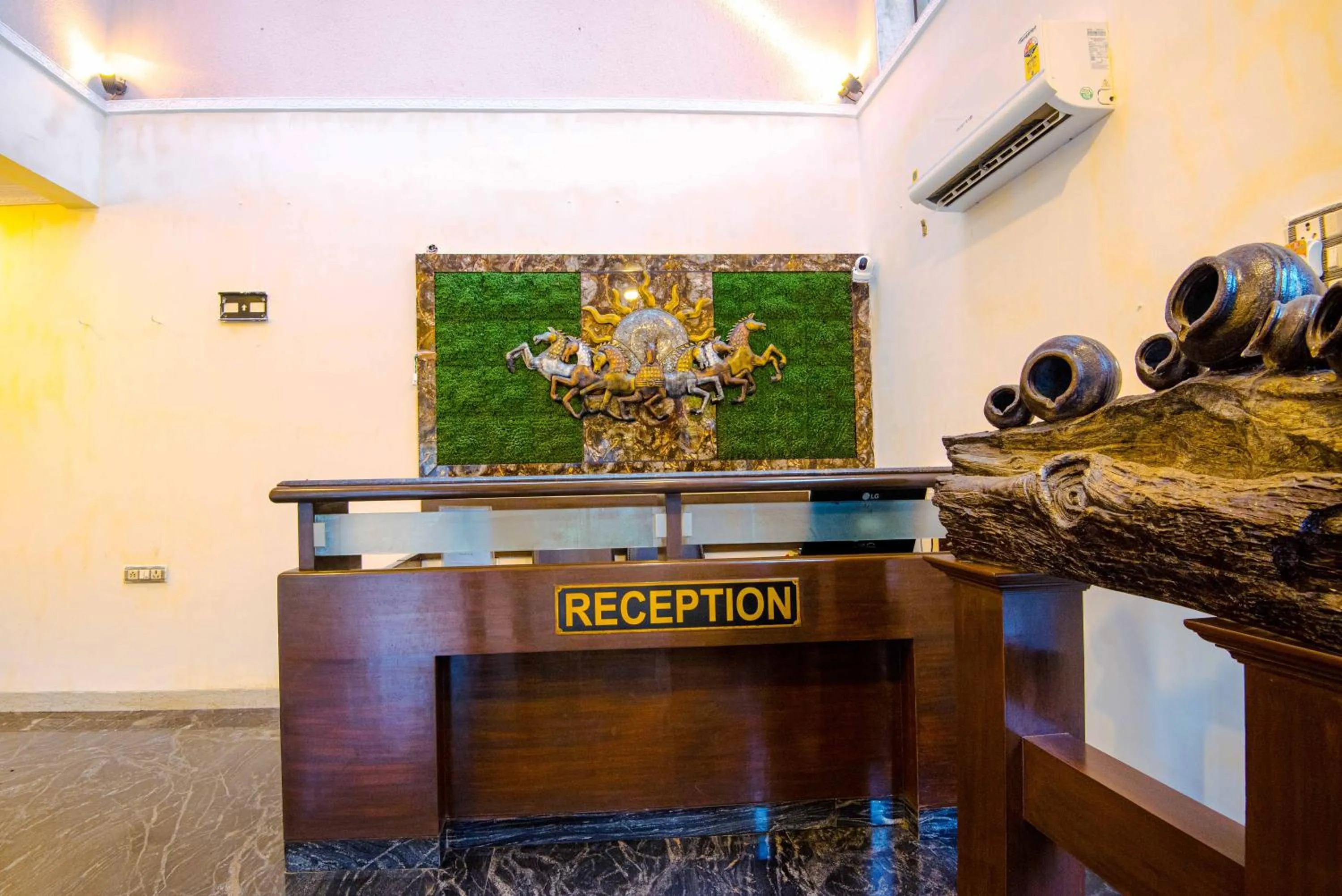 Lobby or reception in Treebo Reveniir Resort with Pool