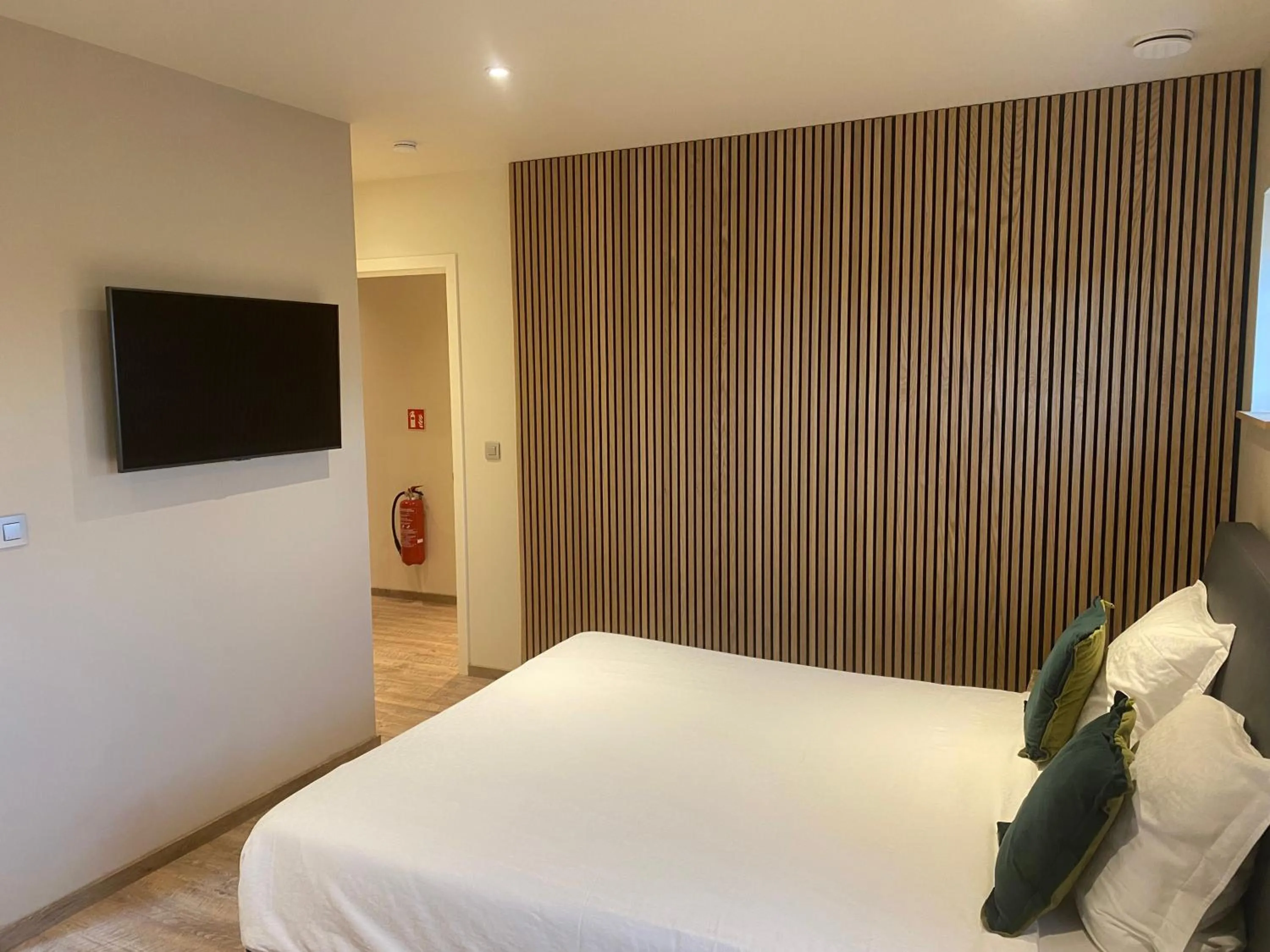 Photo of the whole room, Bed in B&B 't Mjeels Pierke