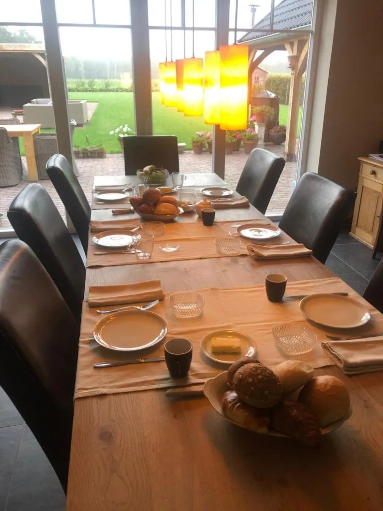 Breakfast in B&B 't Mjeels Pierke