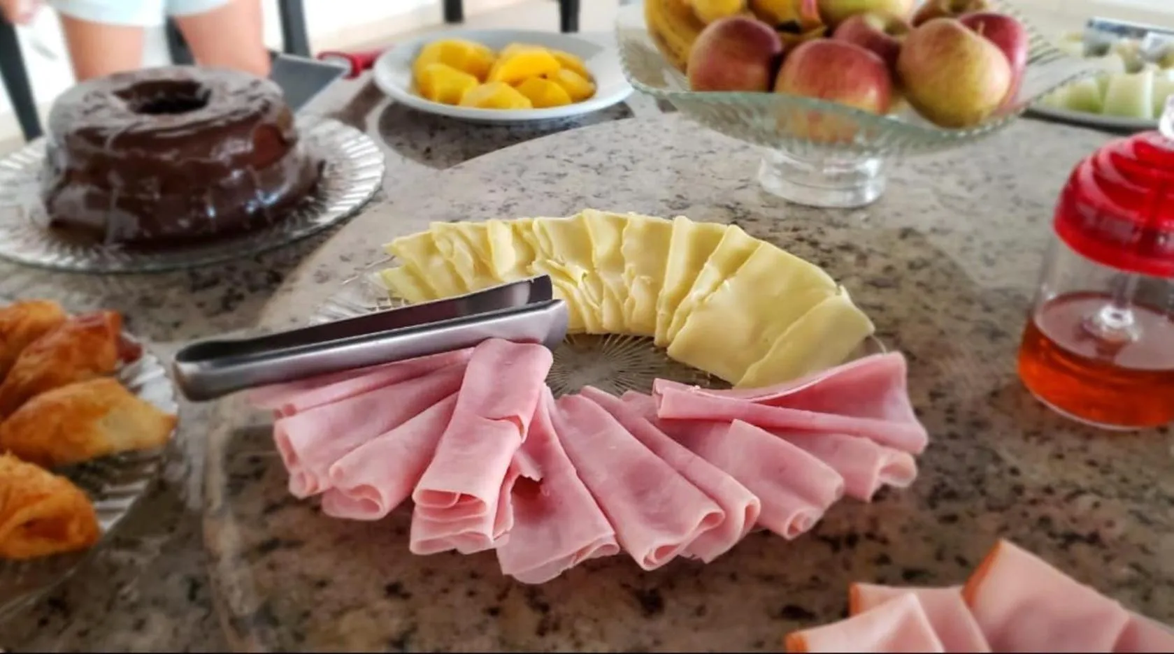 Continental breakfast in Villa Solarium Pousada