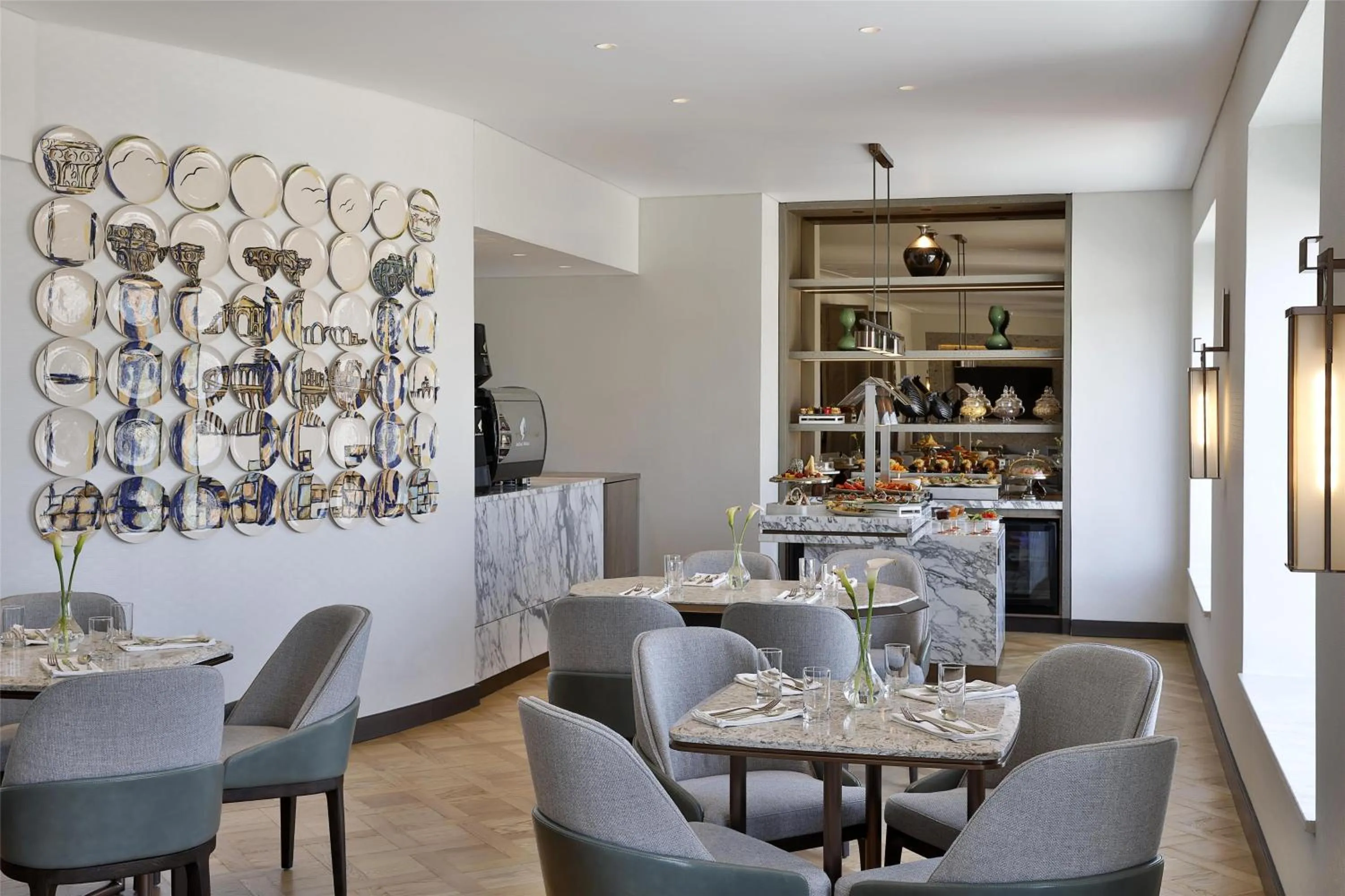 Restaurant/places to eat in Signia by Hilton