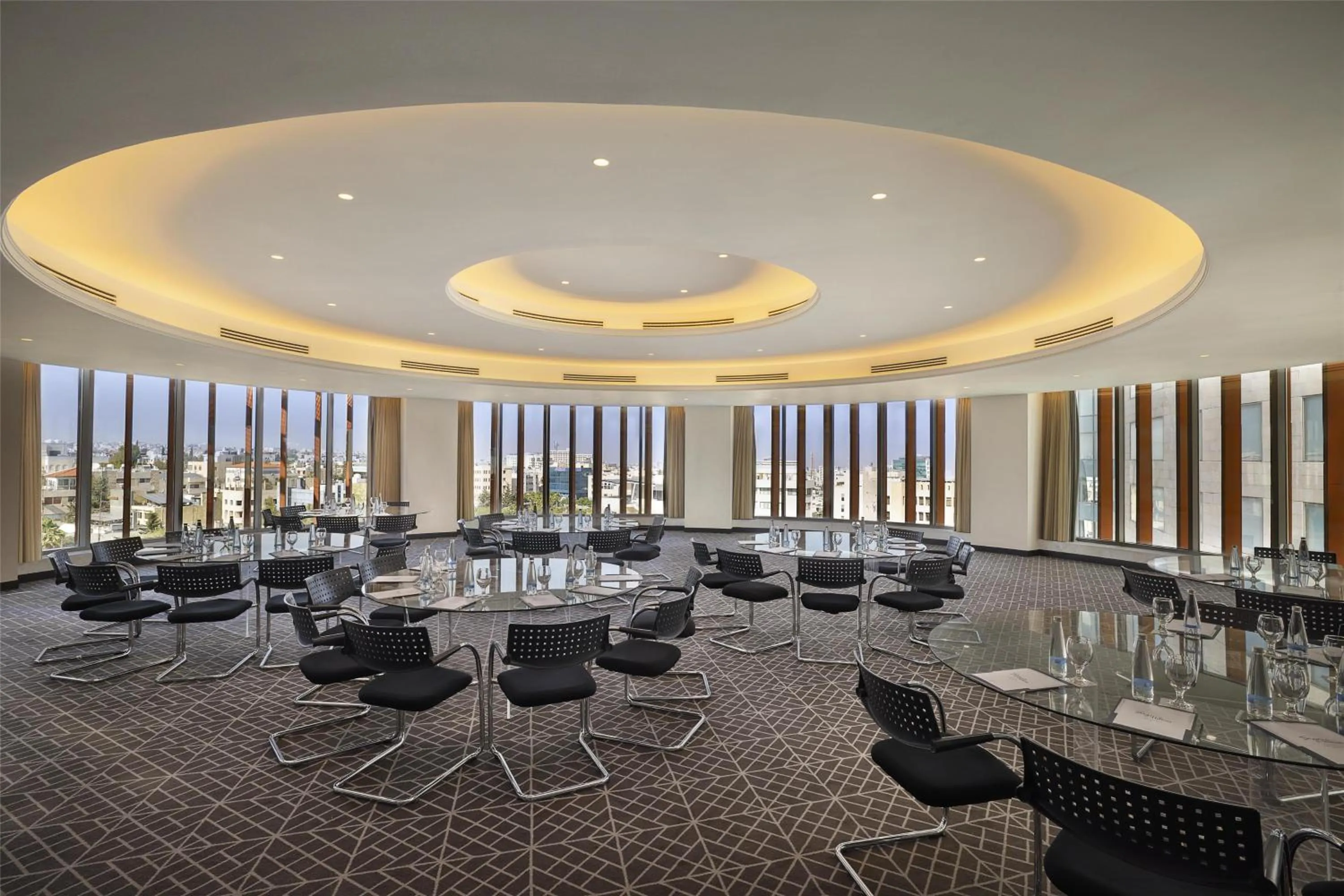 Meeting/conference room in Signia by Hilton