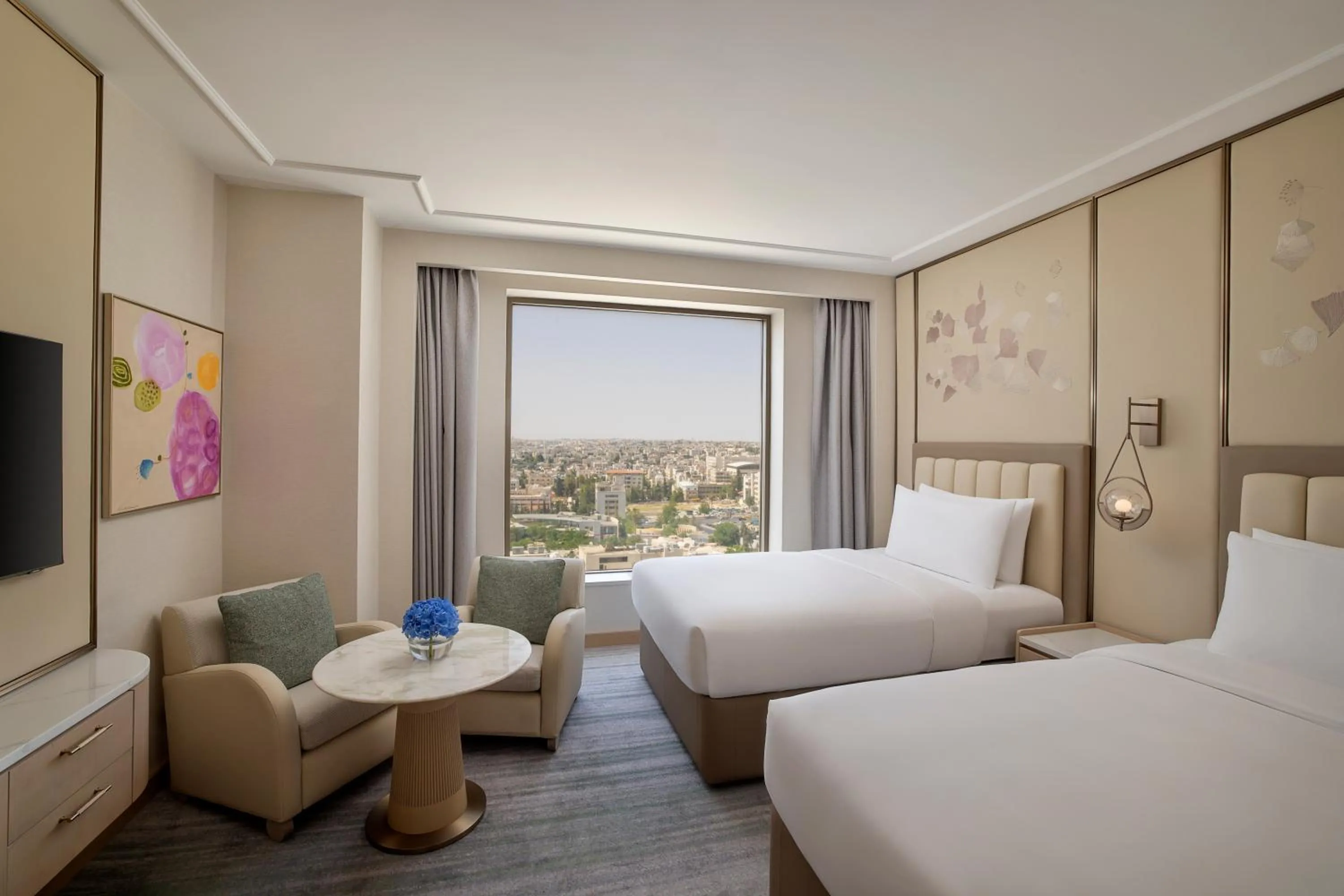 Family, Bed in Signia by Hilton