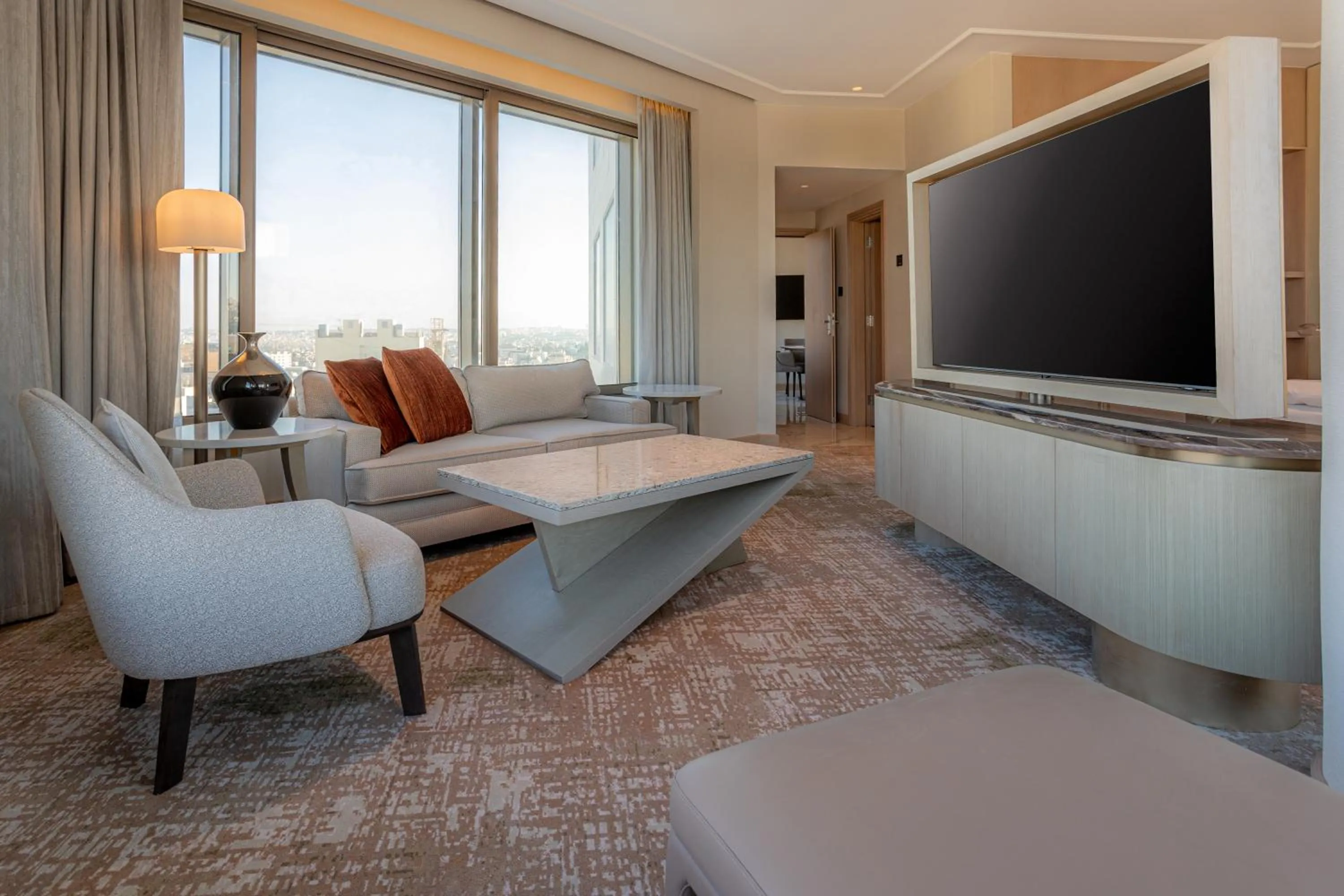 TV and multimedia in Signia by Hilton