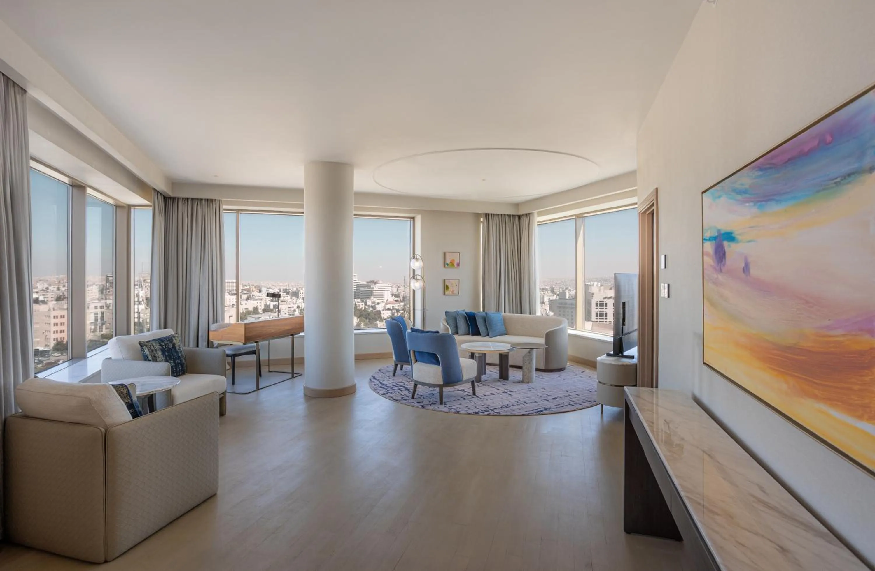 TV and multimedia in Signia by Hilton