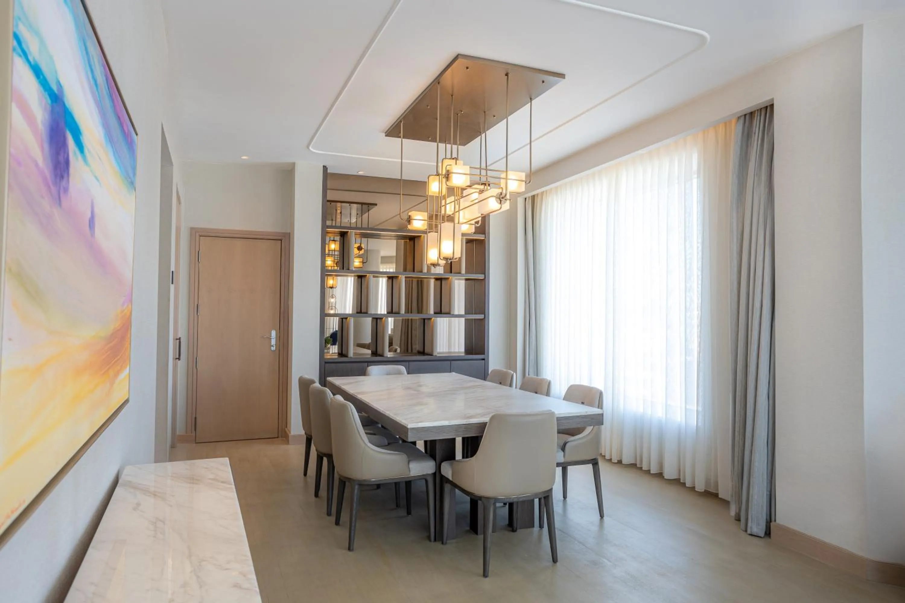 Dining area in Signia by Hilton