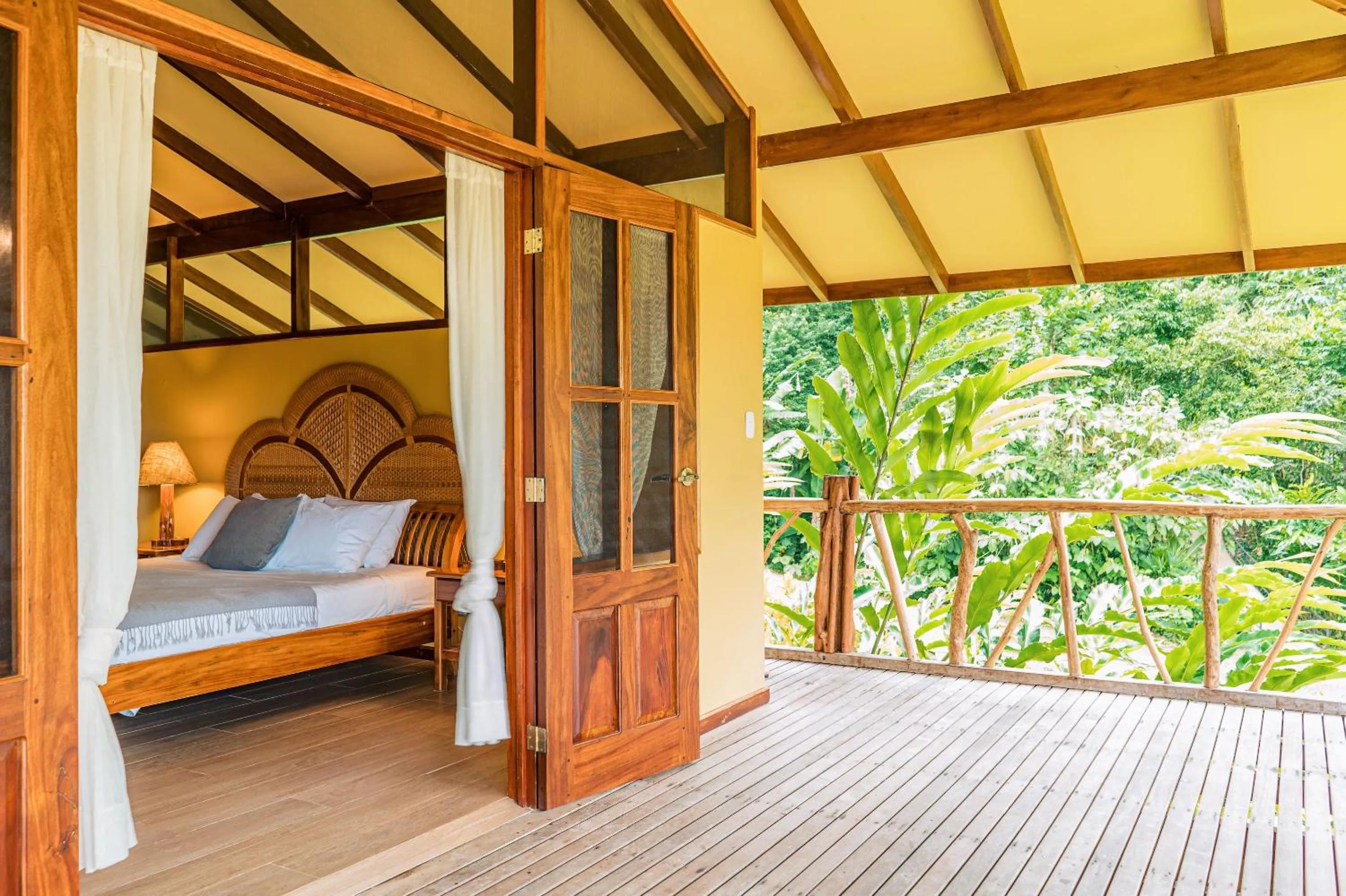 Photo of the whole room, Bed in Kunken Boutique Hotel