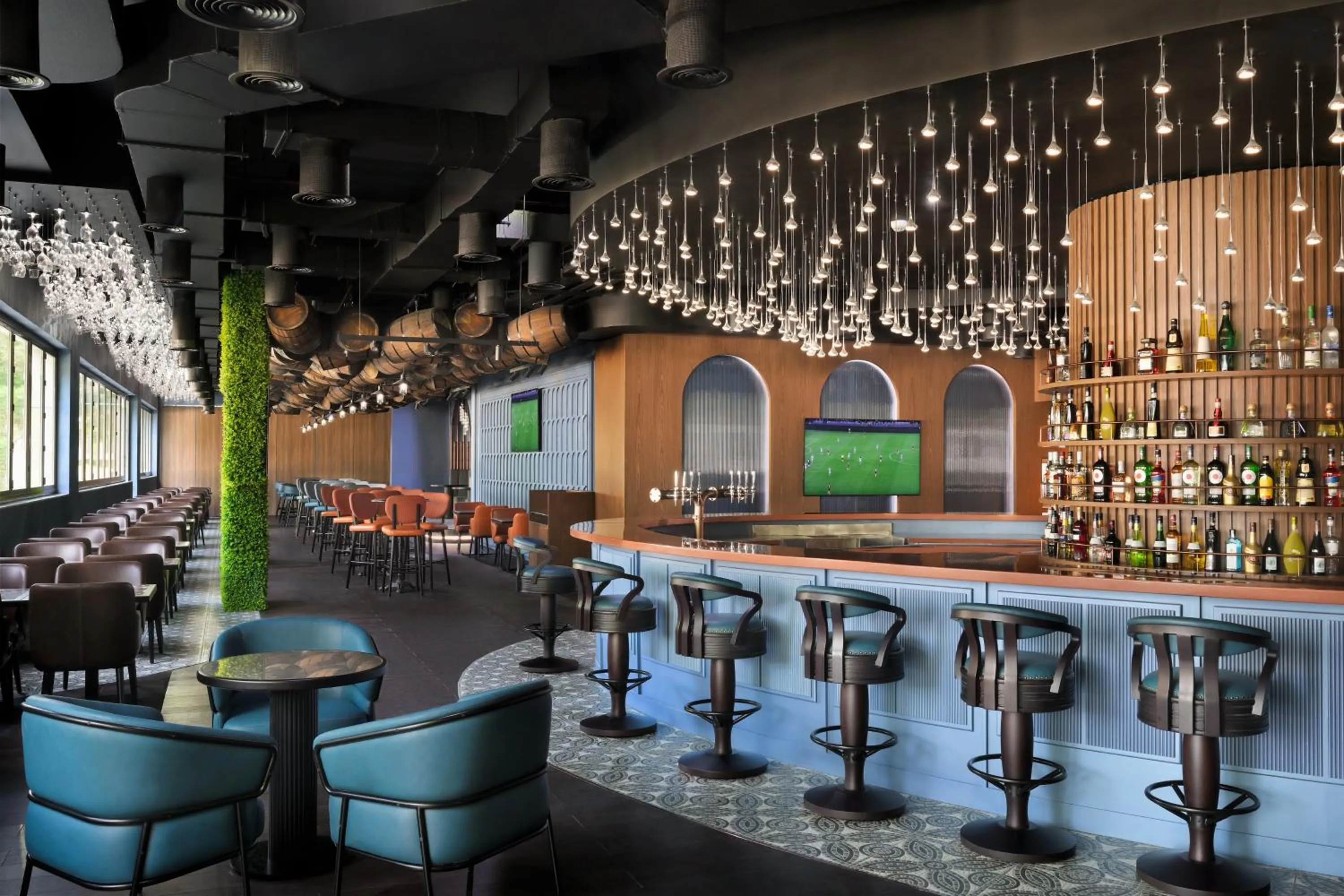 Restaurant/places to eat in Holiday Inn Express Dubai Internet City by IHG