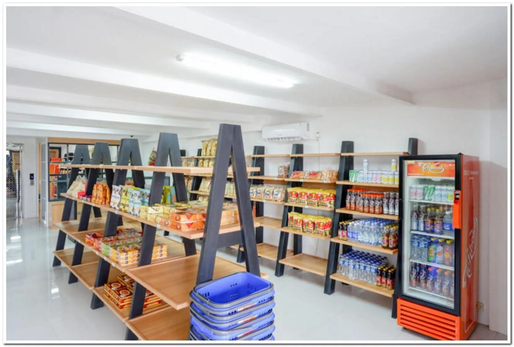 RedDoorz Plus @ Madukoro Raya Semarang