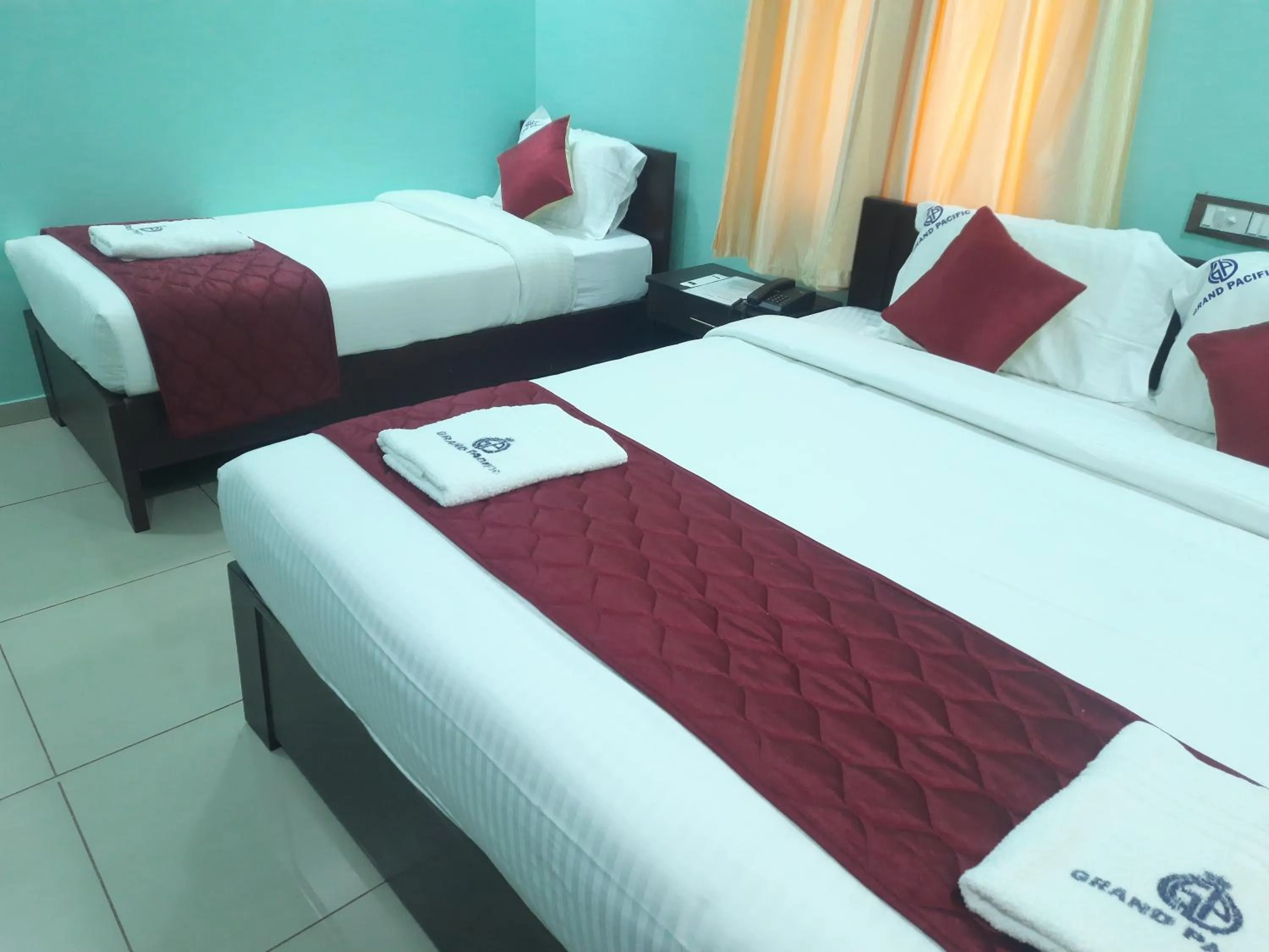 Bed in Grand Pacific