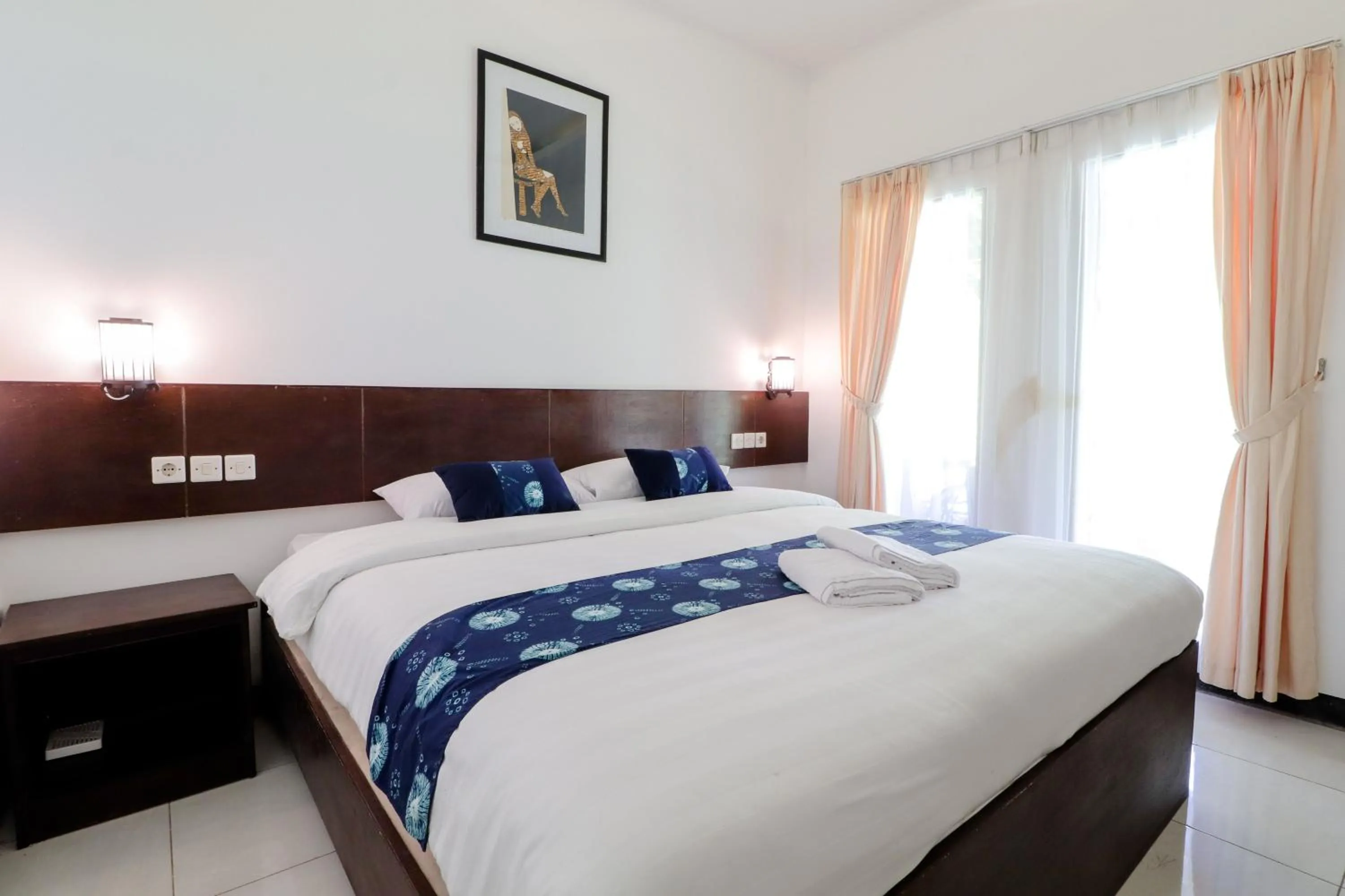 Bedroom, Bed in Balkondes Kenalan