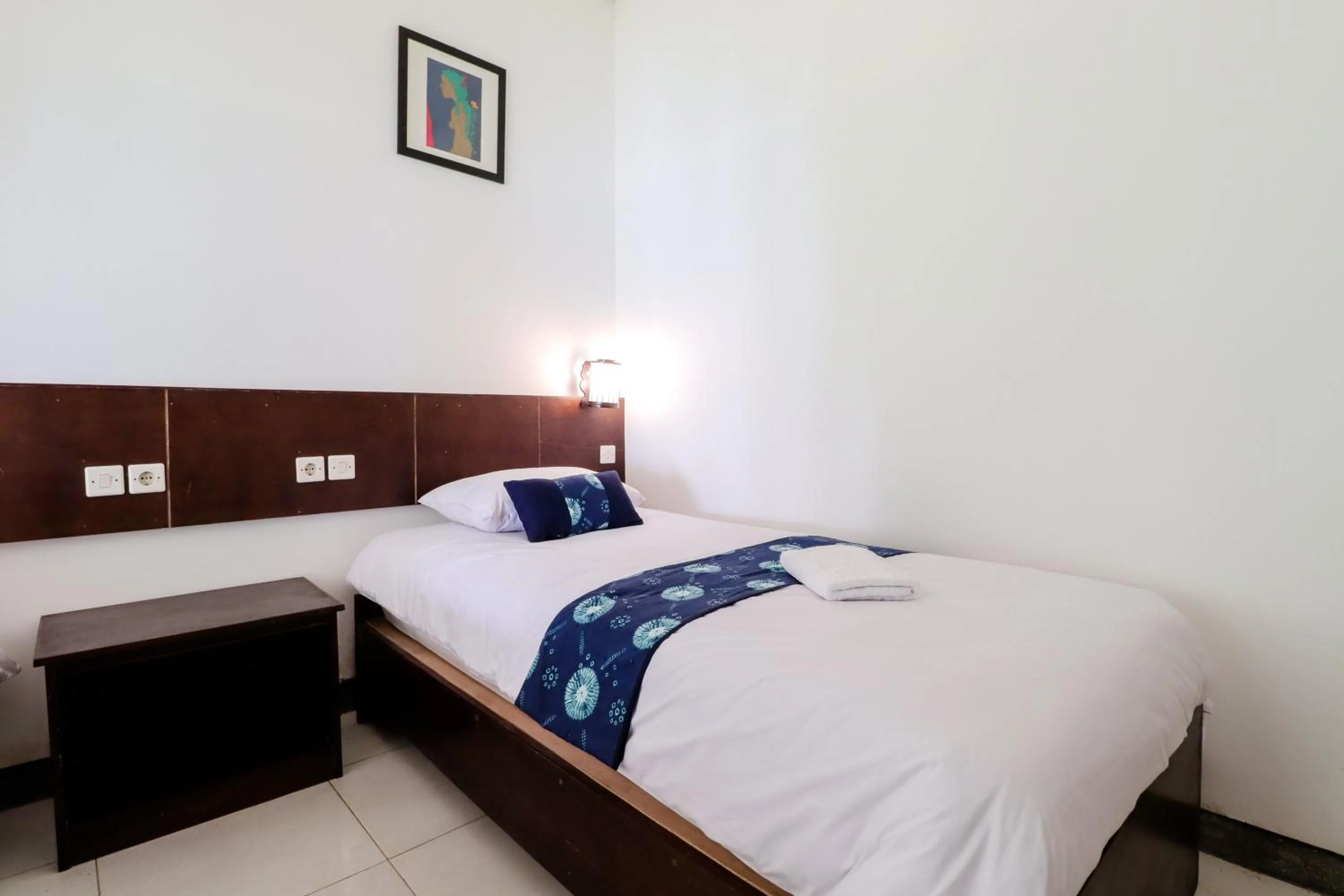 Bedroom, Bed in Balkondes Kenalan