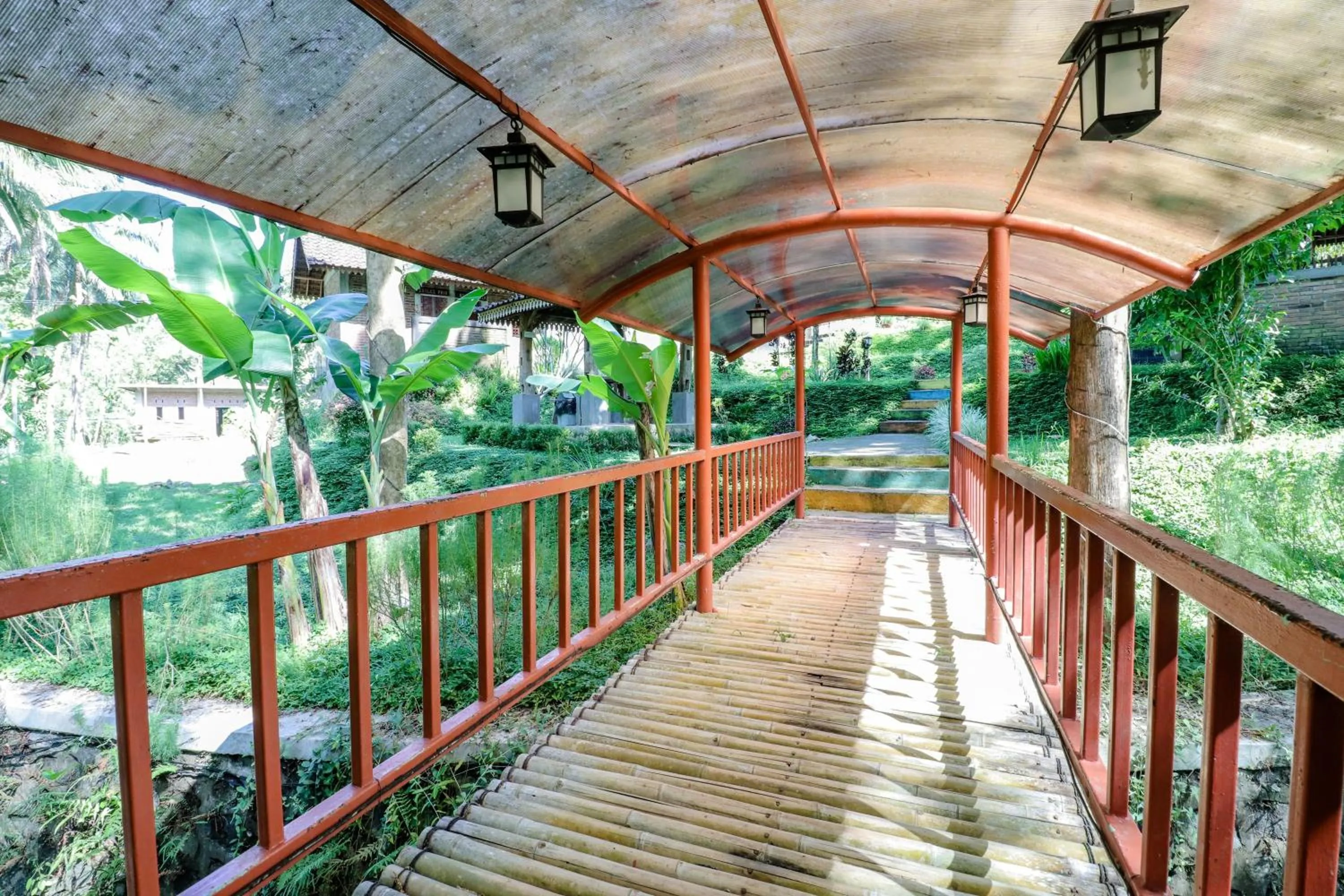 Other in Balkondes Kenalan