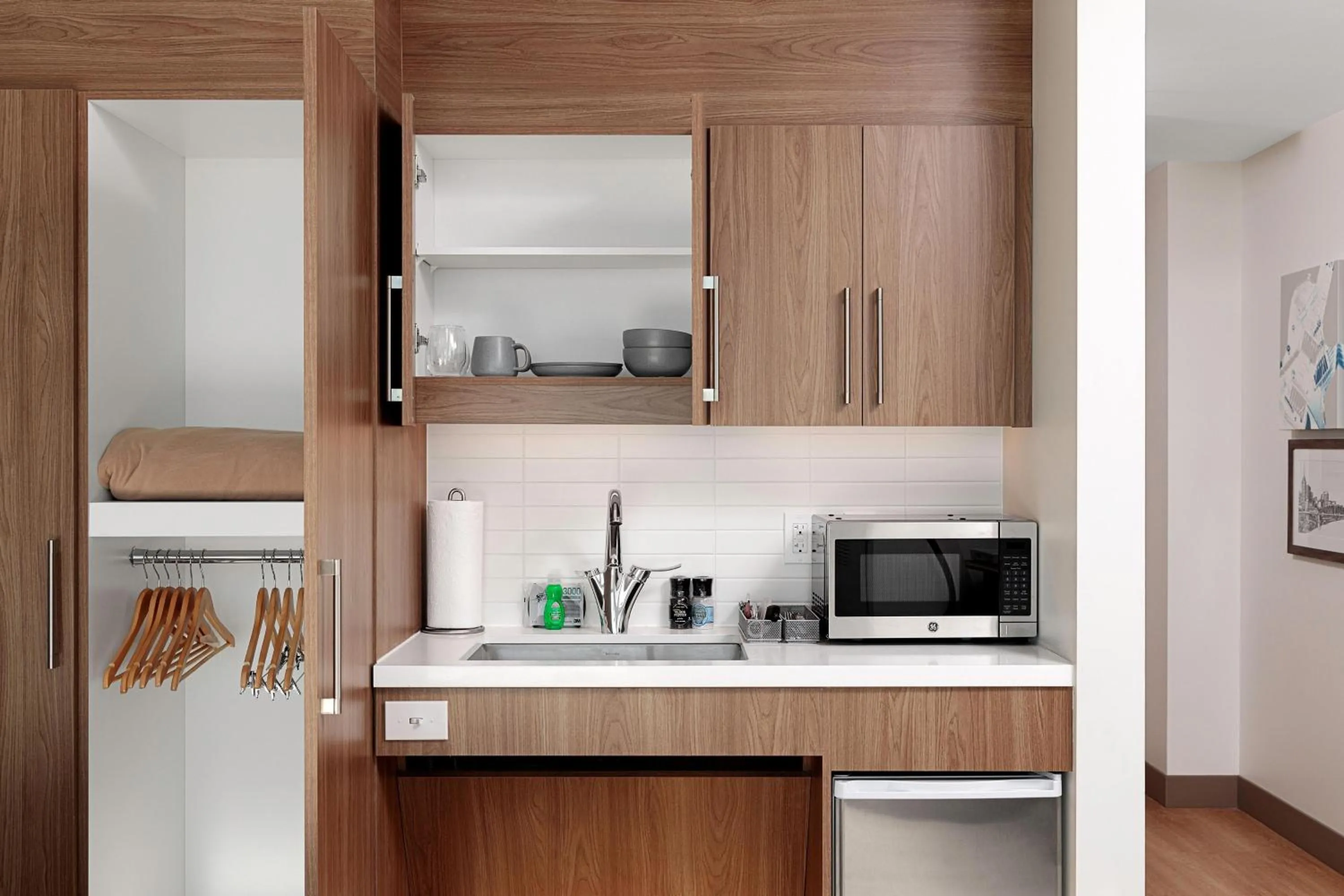 Kitchen or kitchenette in Element Nashville Vanderbilt West End