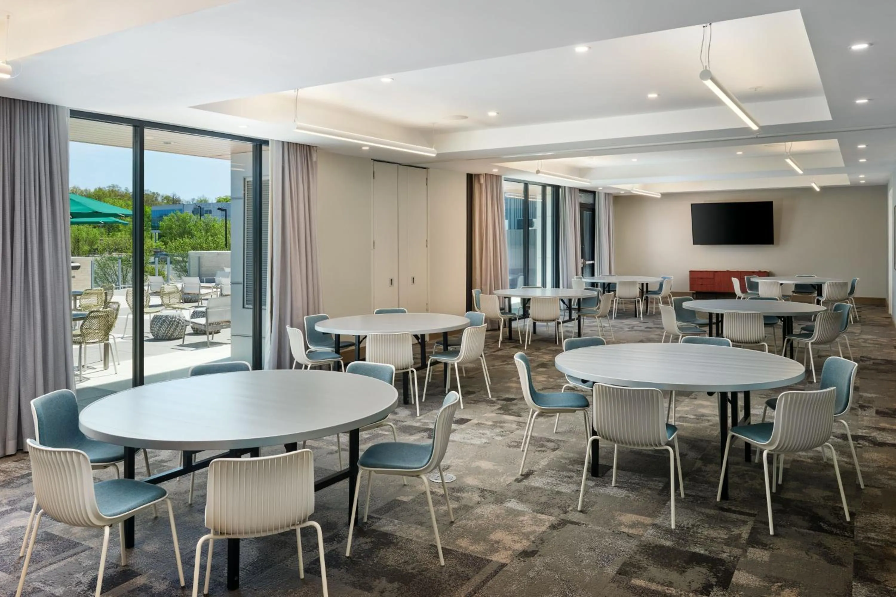 Meeting/conference room in Element Nashville Vanderbilt West End