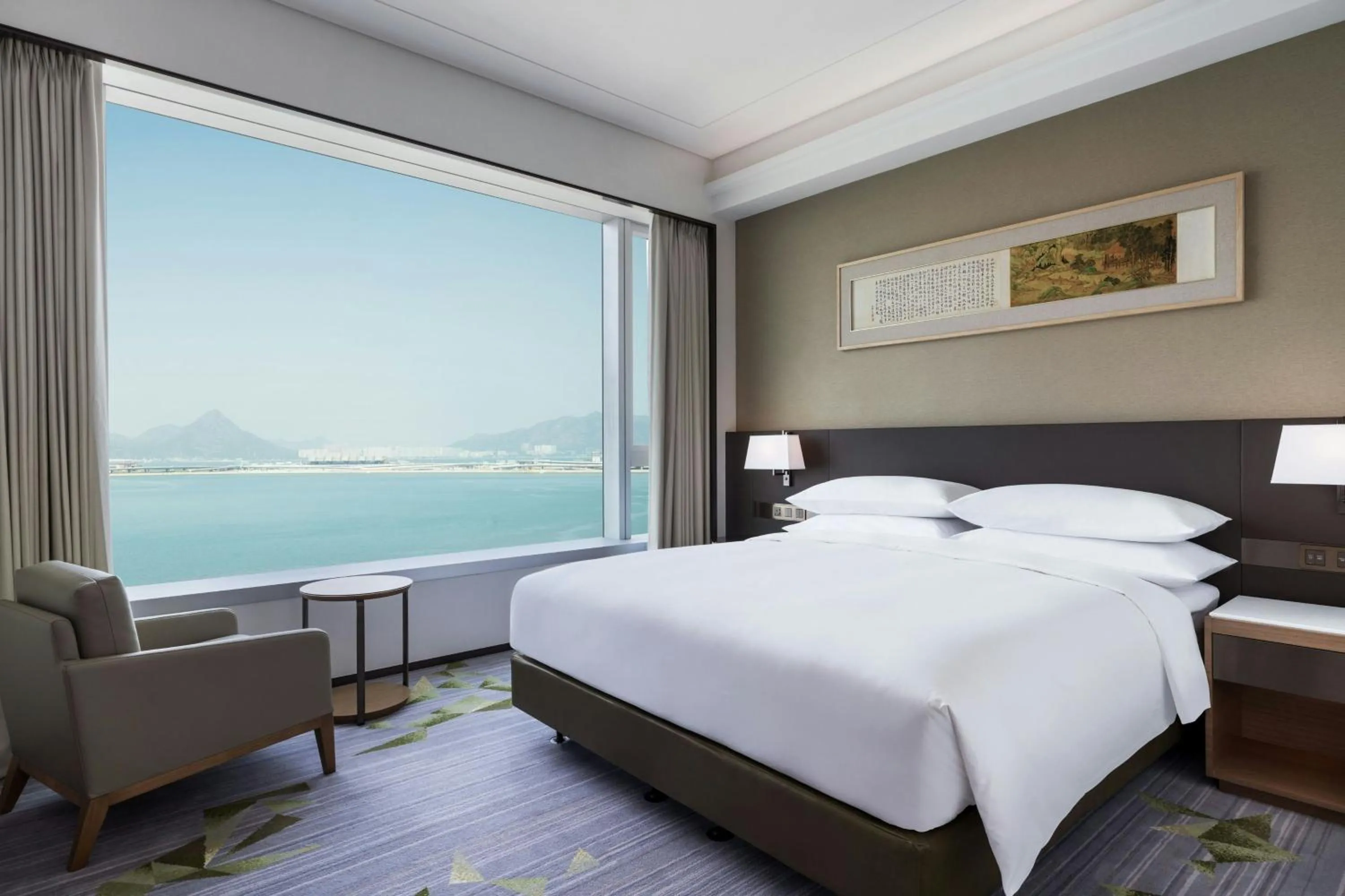Photo of the whole room, Bed in Sheraton Hong Kong Tung Chung Hotel