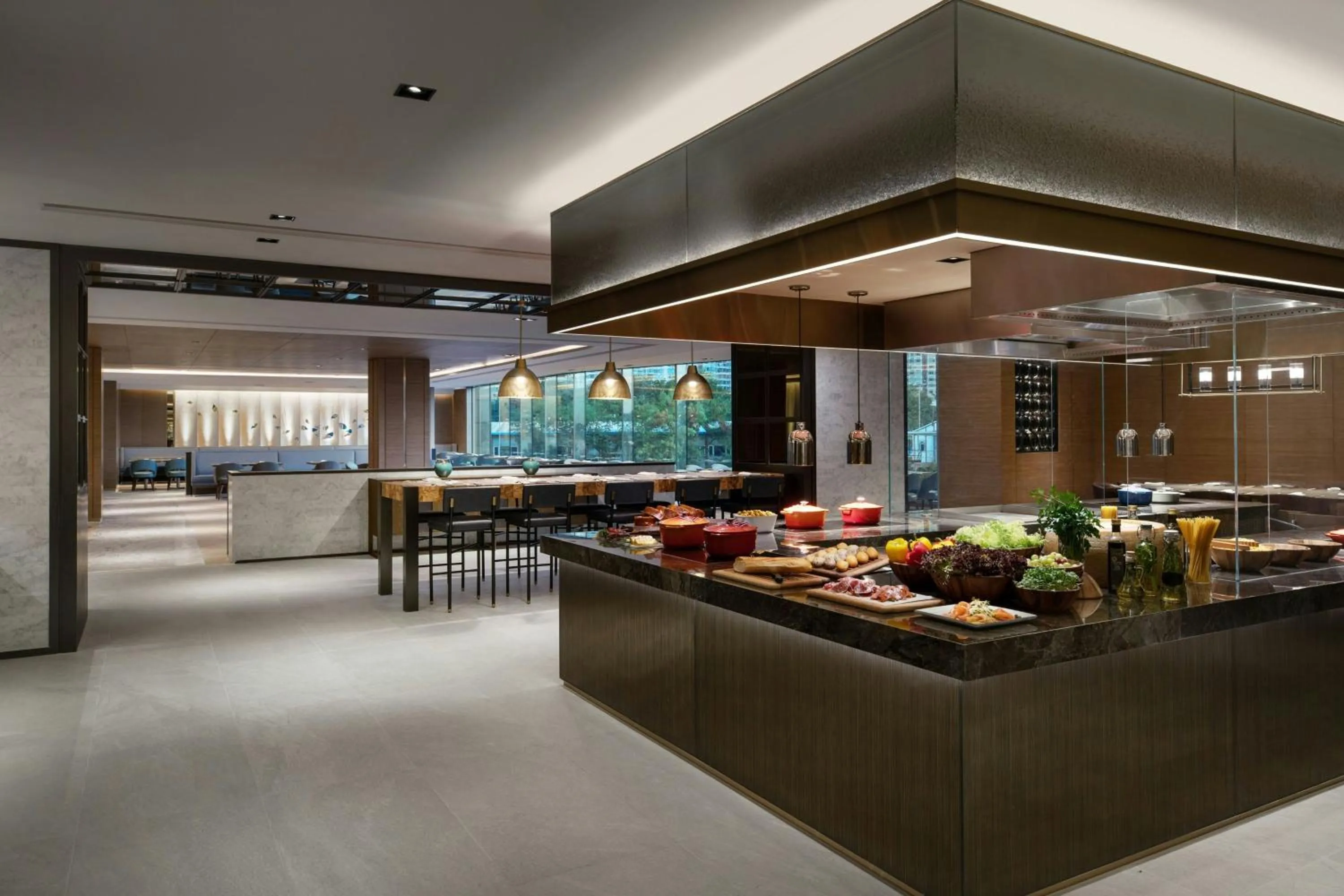 Restaurant/places to eat in Sheraton Hong Kong Tung Chung Hotel