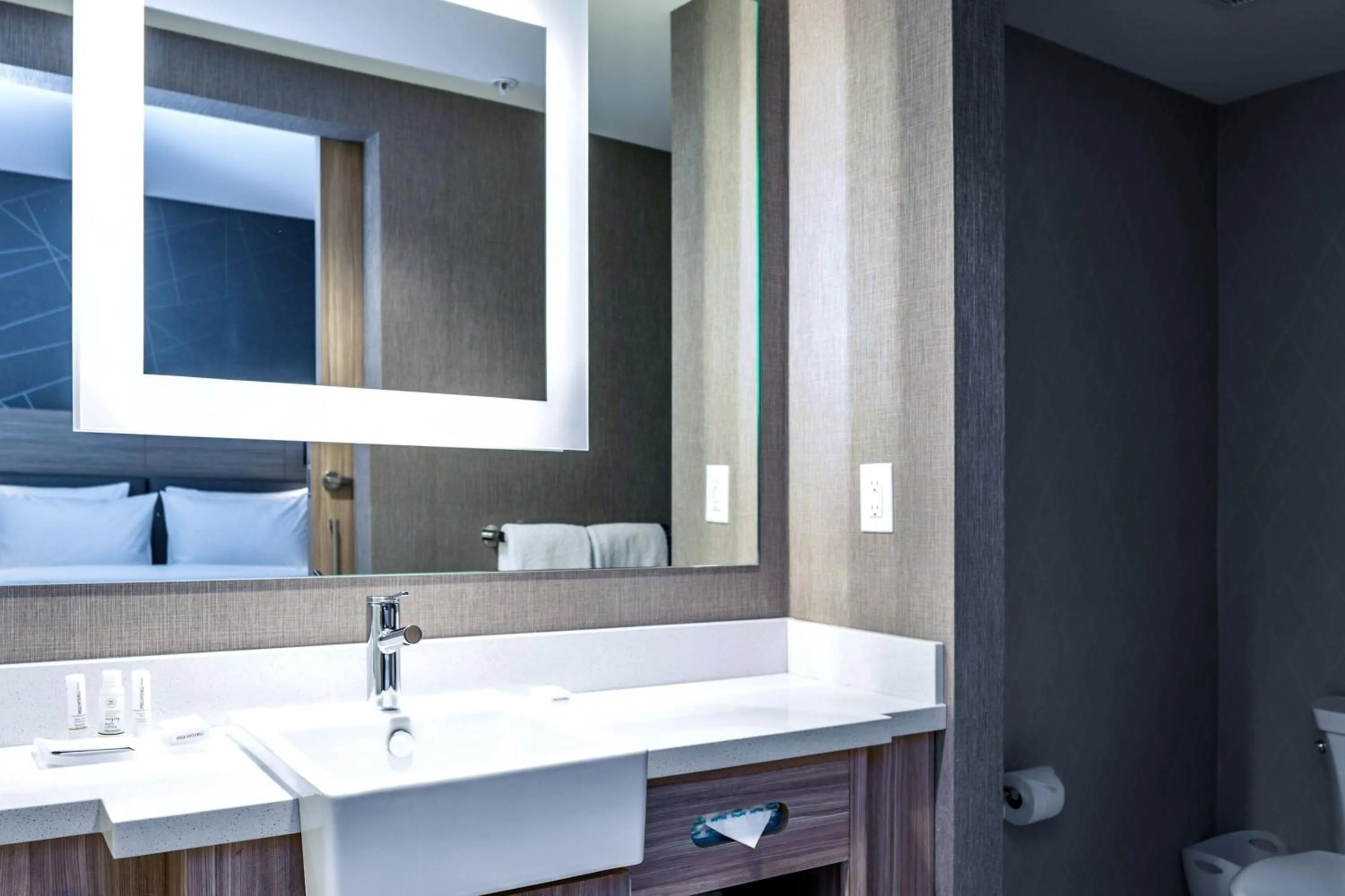 Bathroom in SpringHill Suites by Marriott Kenosha