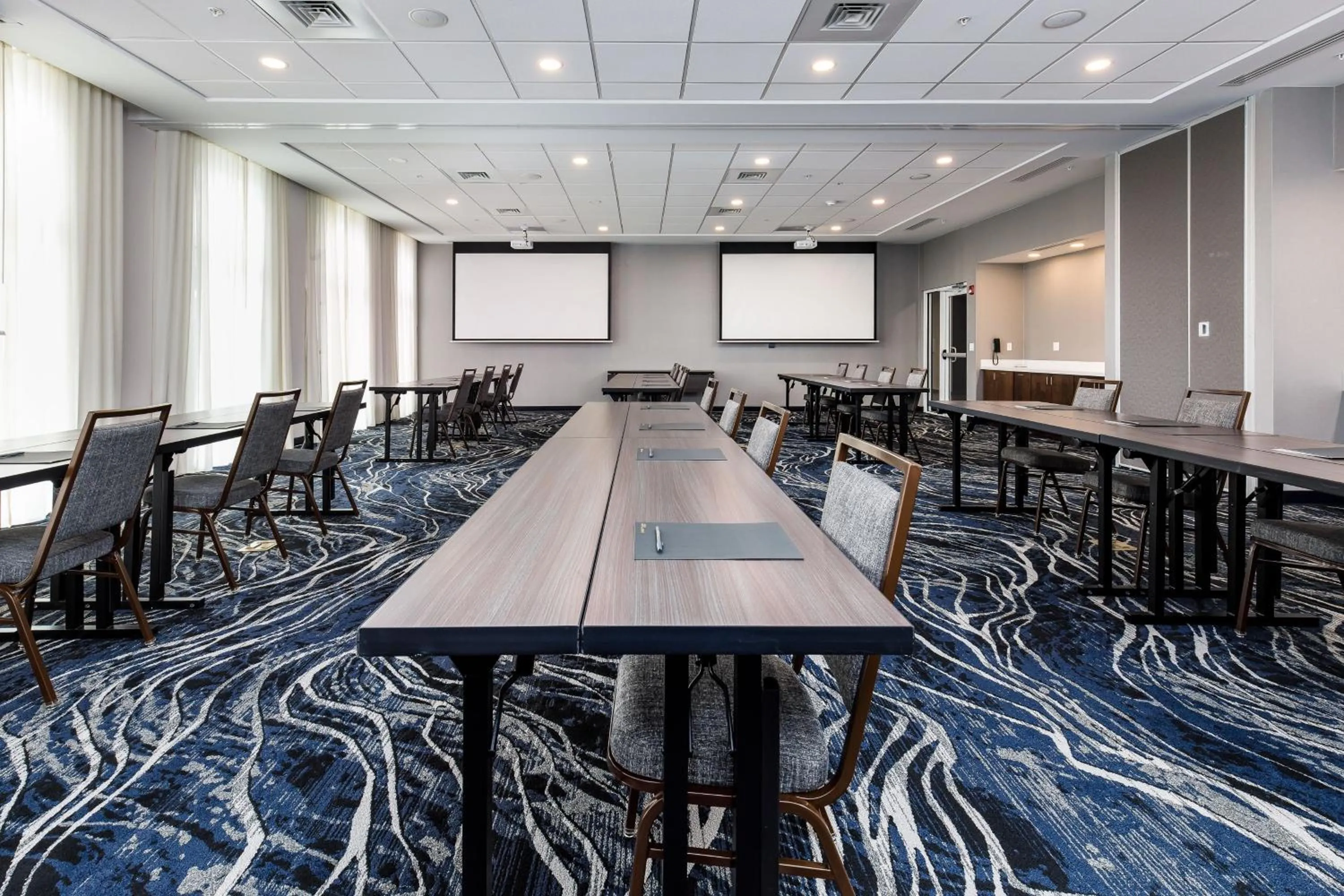 Meeting/conference room in Courtyard by Marriott Pensacola I-10 West