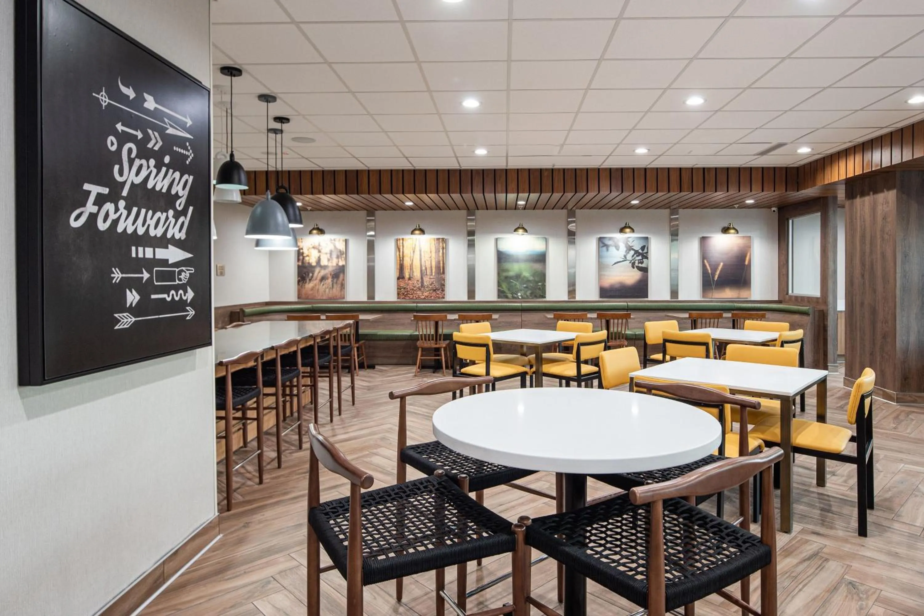 Breakfast in Fairfield by Marriott Inn & Suites Anaheim Los Alamitos