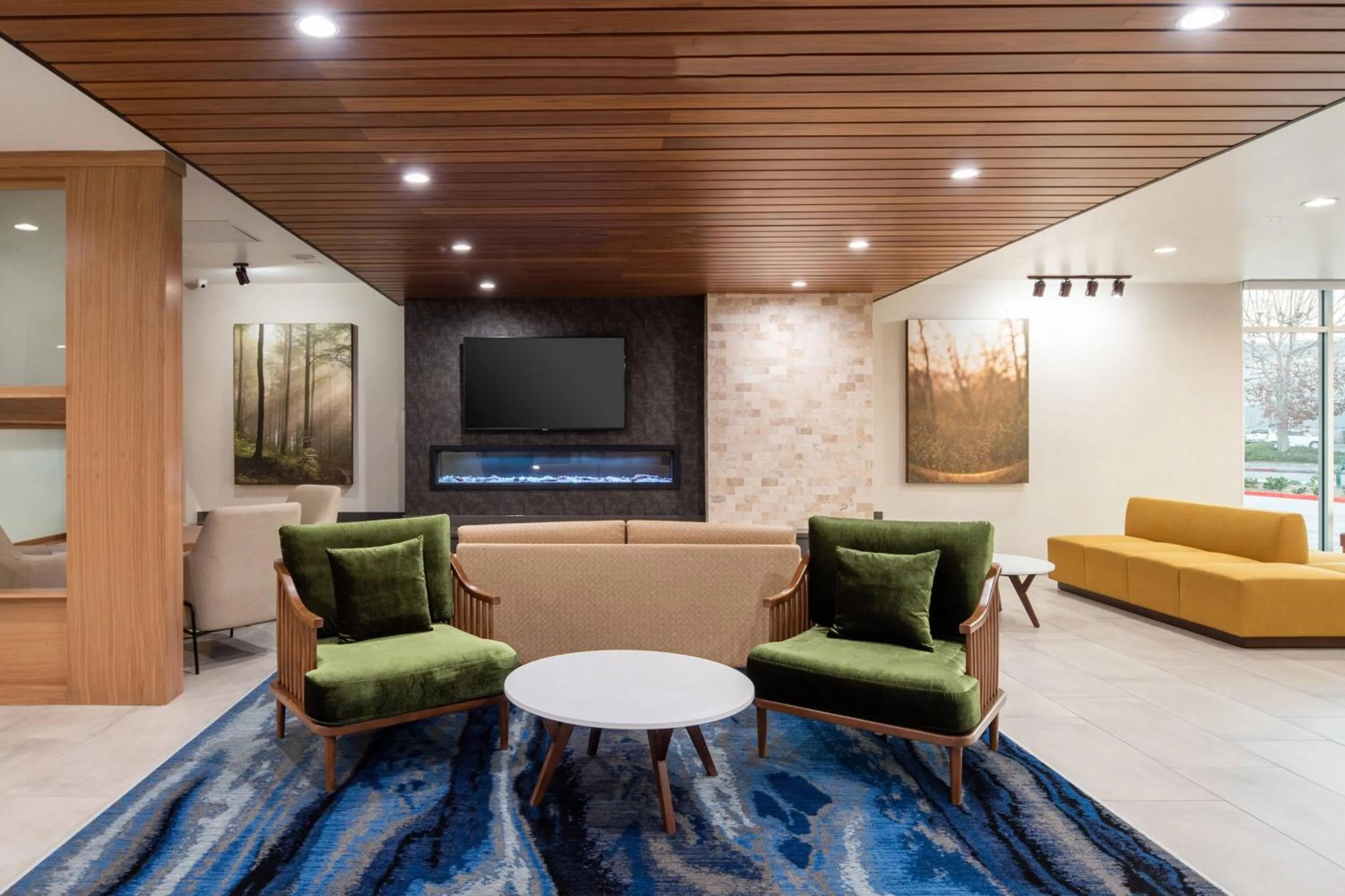 Lobby or reception in Fairfield by Marriott Inn & Suites Anaheim Los Alamitos